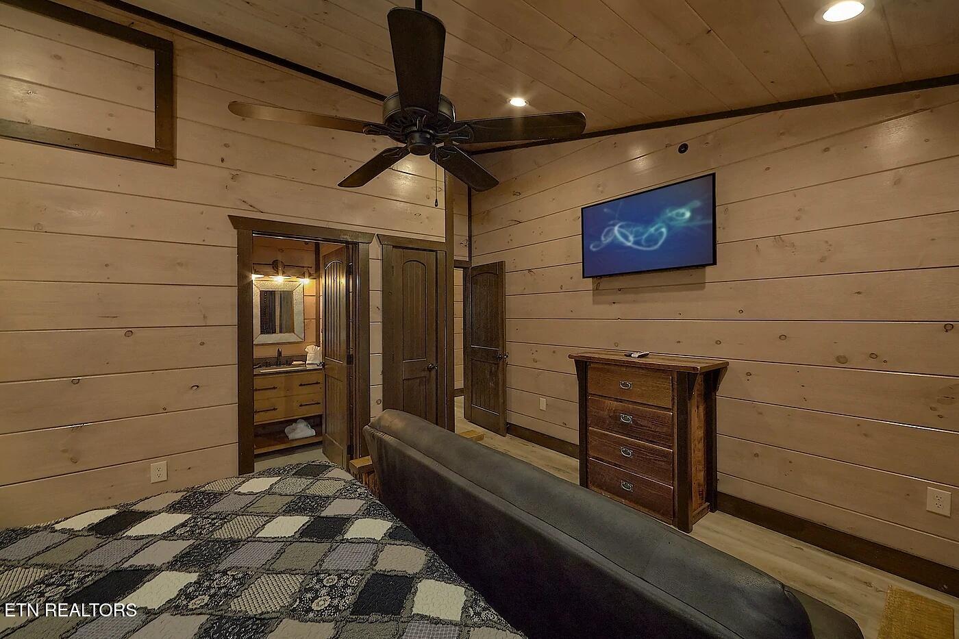 1175 Woodland Trek Lane Sevierville TN 37876