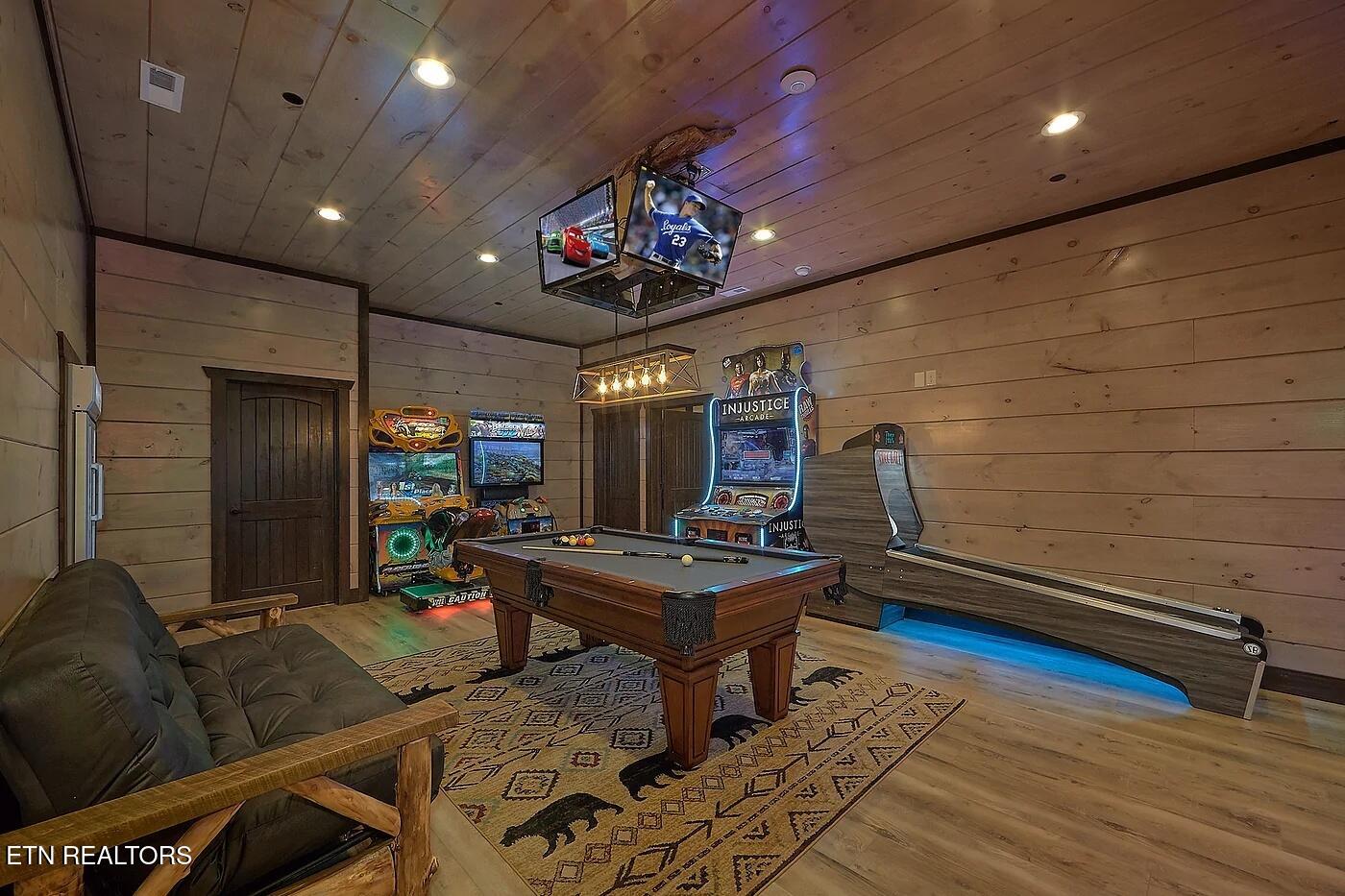 1175 Woodland Trek Lane Sevierville TN 37876