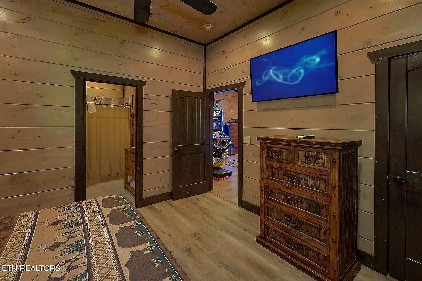 1175 Woodland Trek Lane Sevierville TN 37876