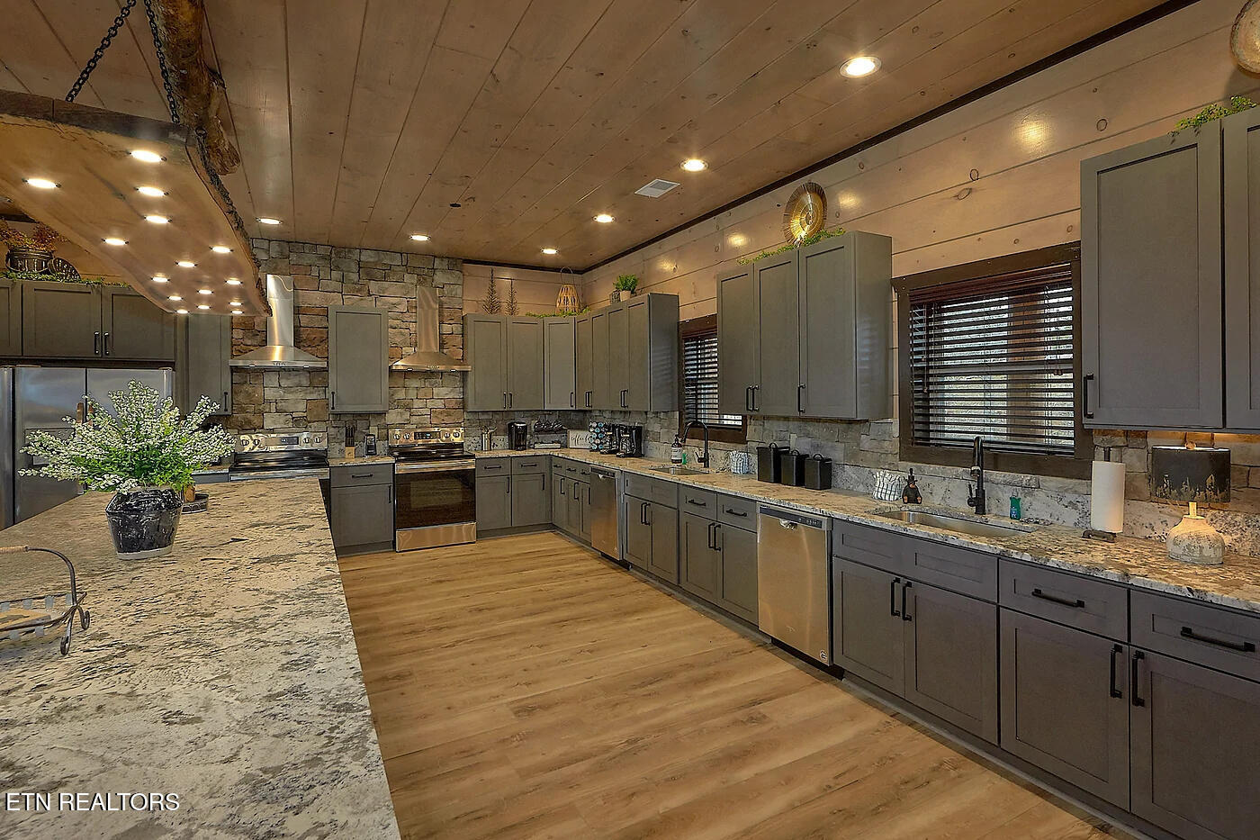 1175 Woodland Trek Lane Sevierville TN 37876