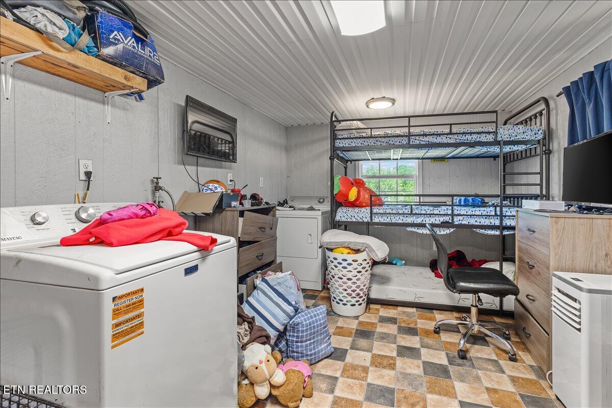210 2nd Street Englewood TN 37329