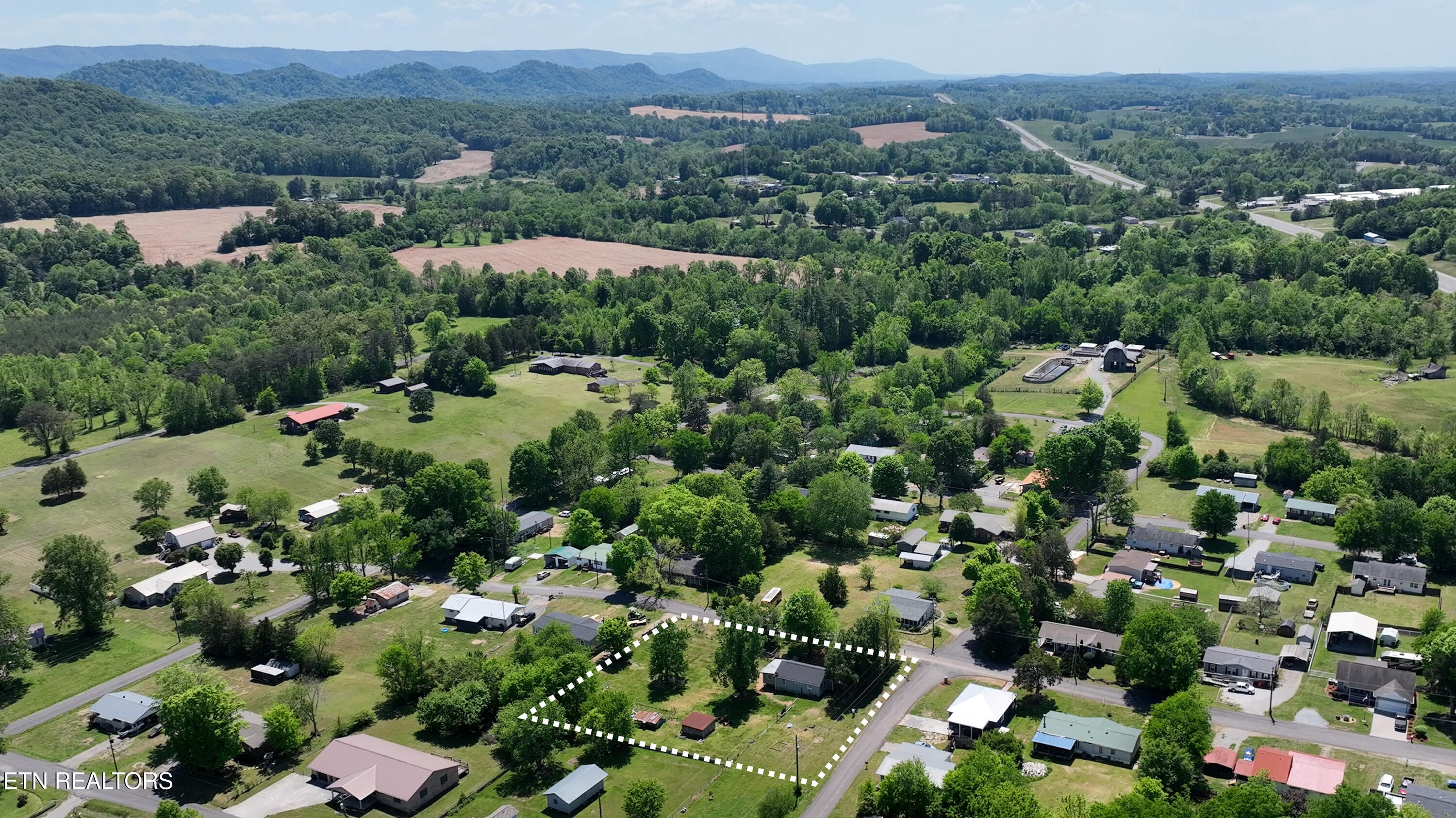 210 2nd Street Englewood TN 37329