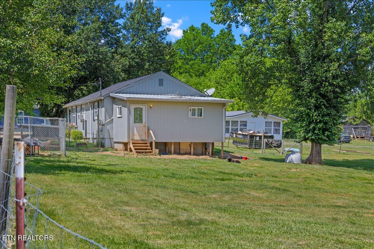 210 2nd Street Englewood TN 37329