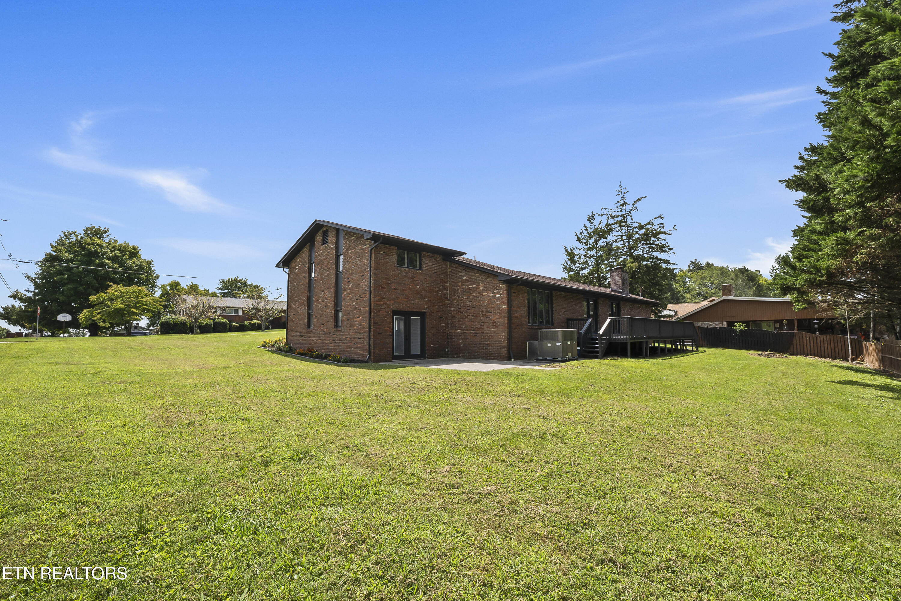 101 Westland Drive Clinton TN 37716