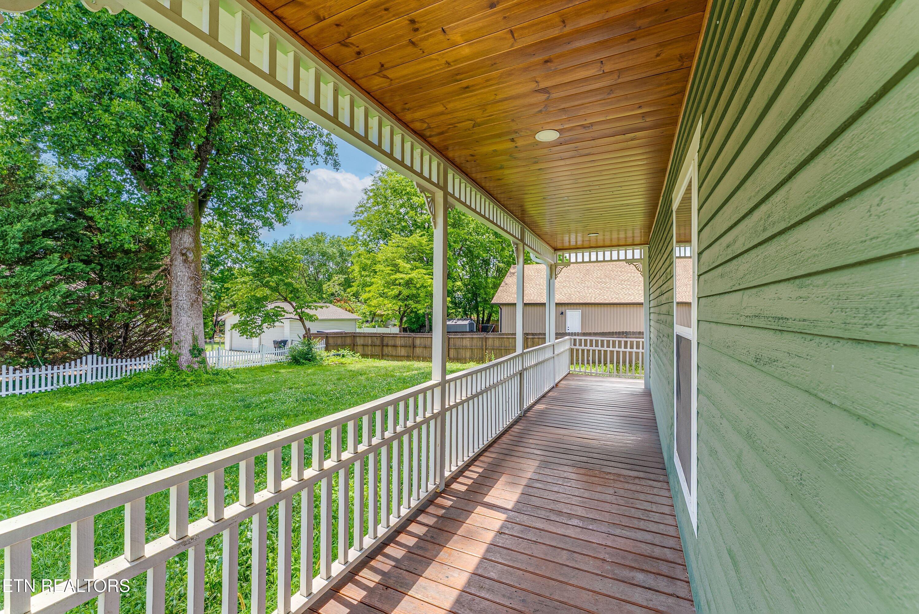 413 E Inskip Drive Knoxville TN 37912