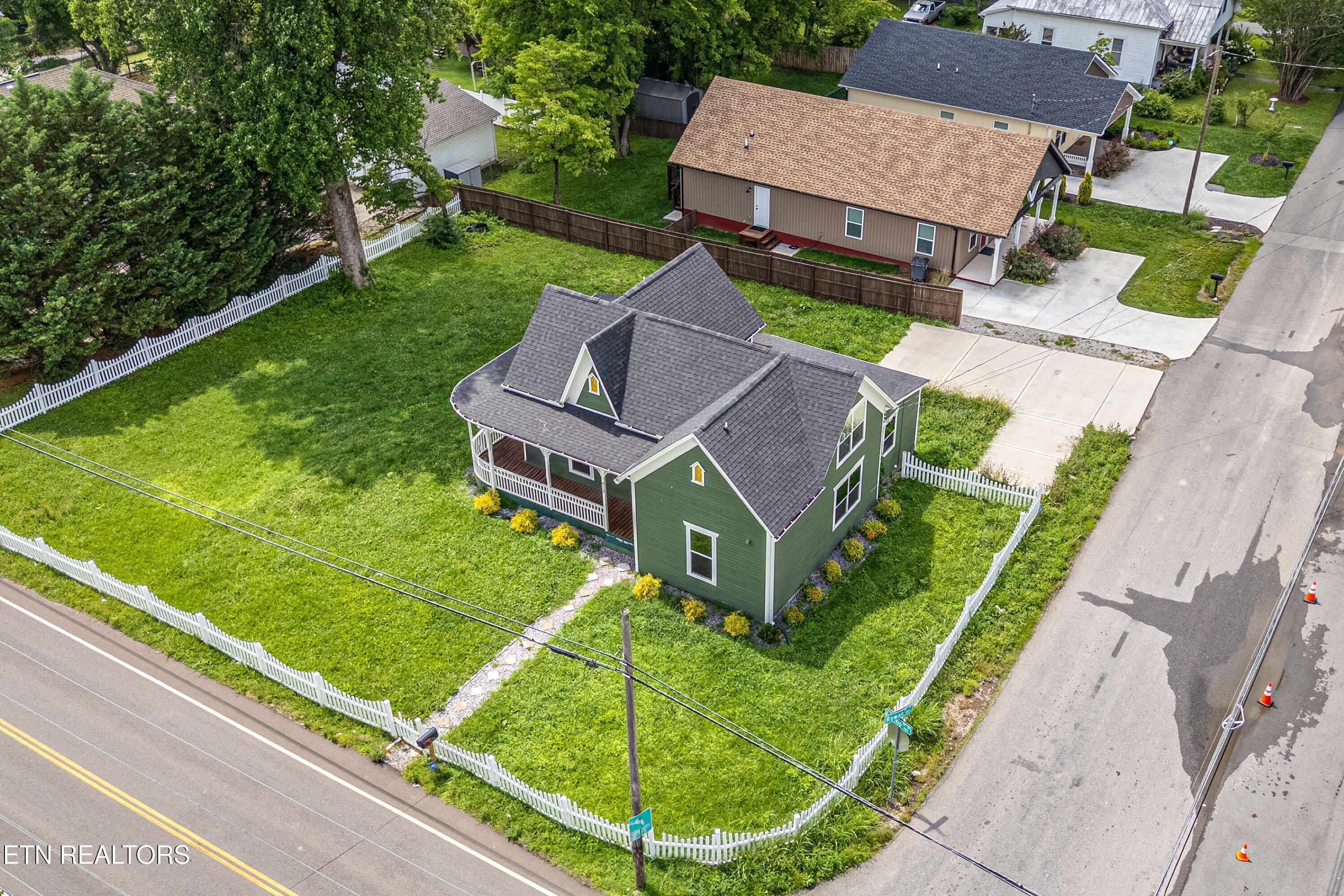 413 E Inskip Drive Knoxville TN 37912