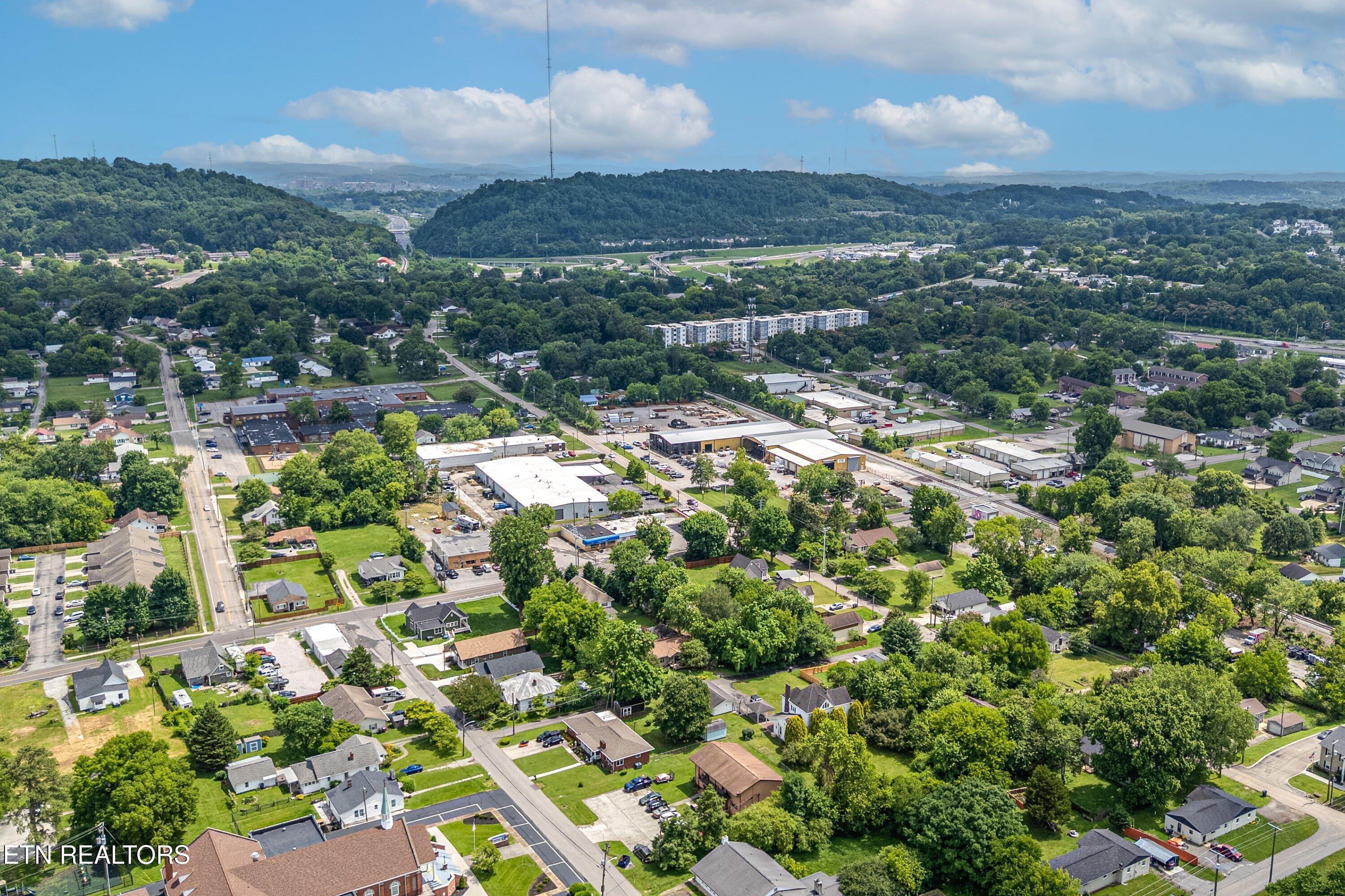 413 E Inskip Drive Knoxville TN 37912
