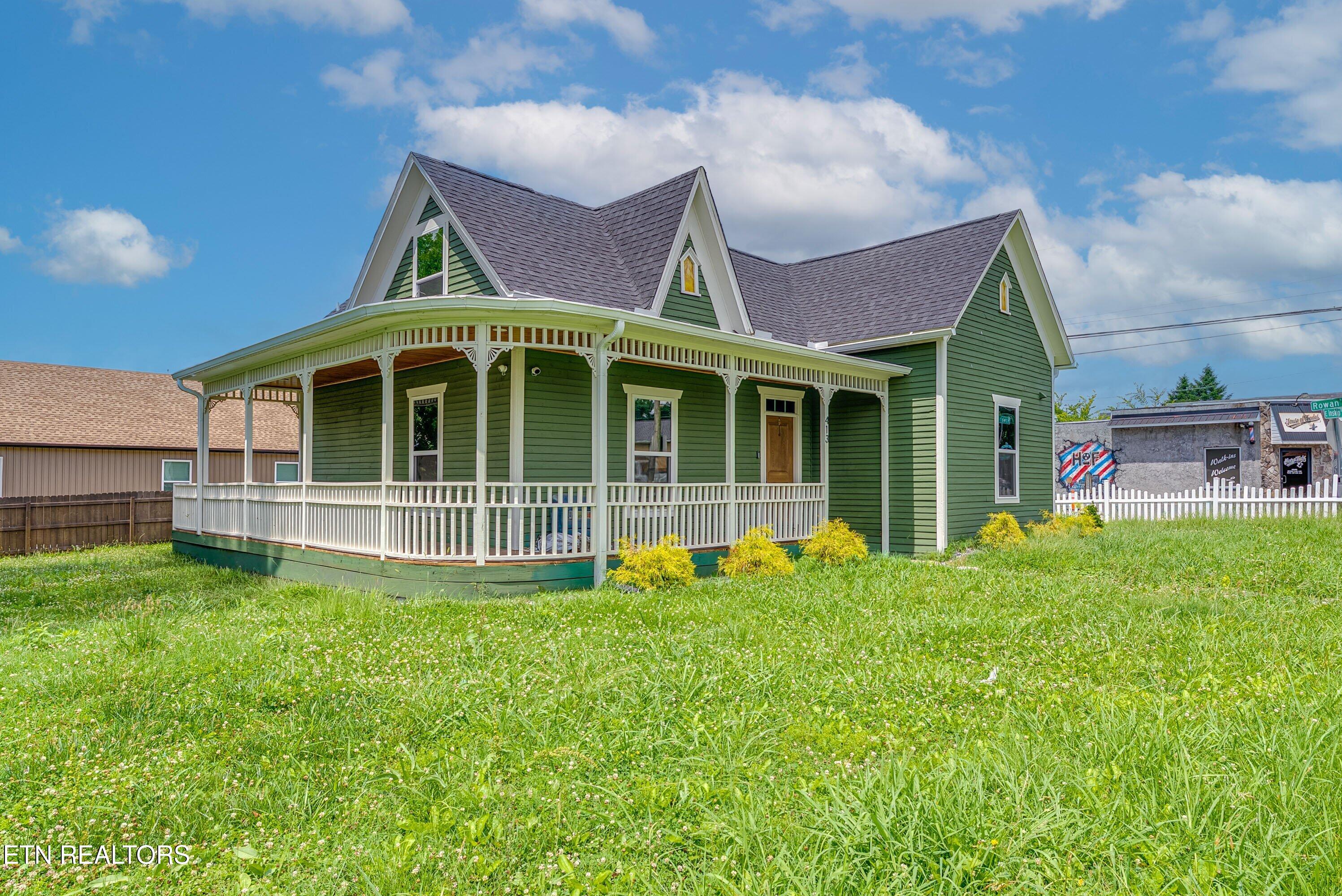 413 E Inskip Drive Knoxville TN 37912