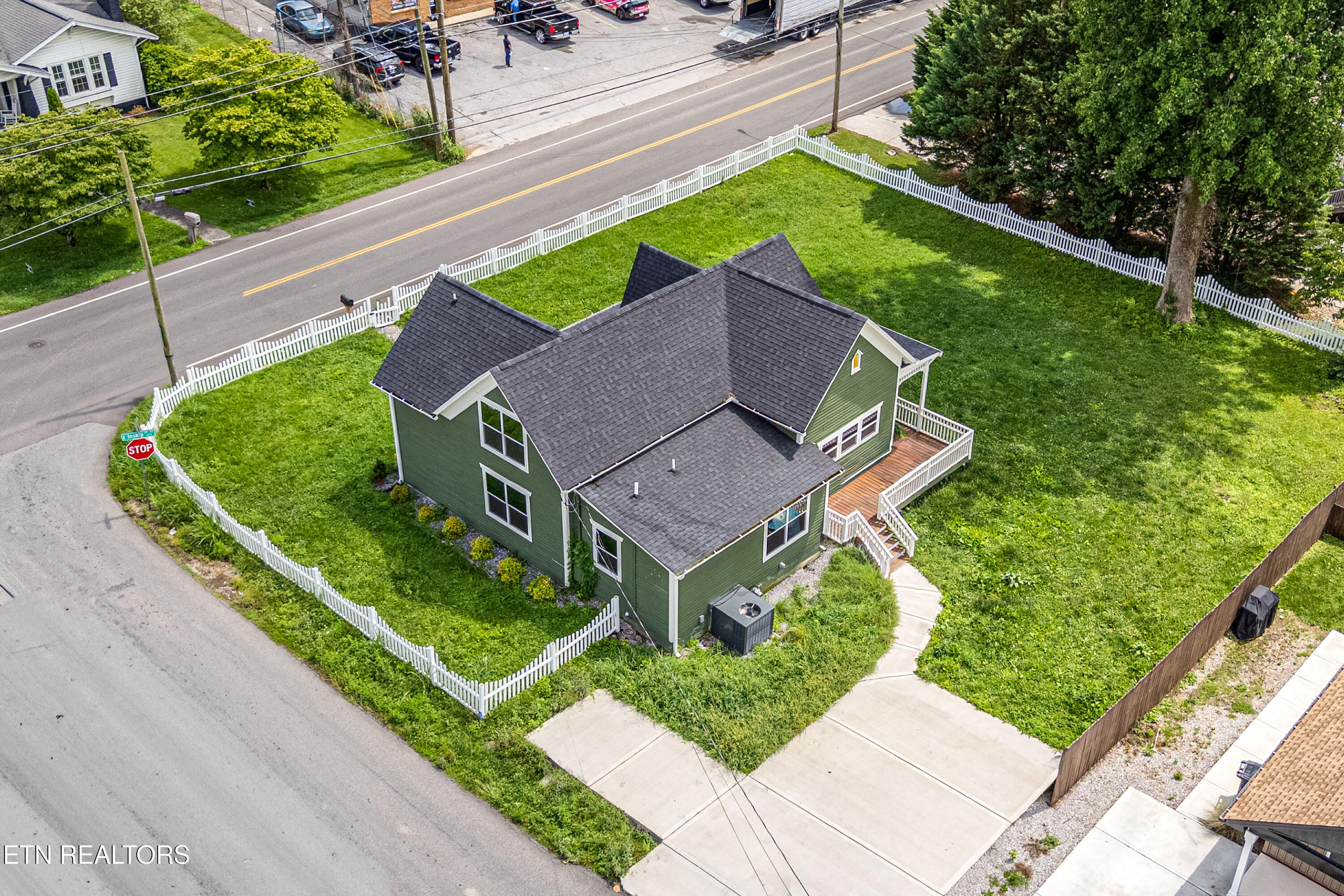 413 E Inskip Drive Knoxville TN 37912