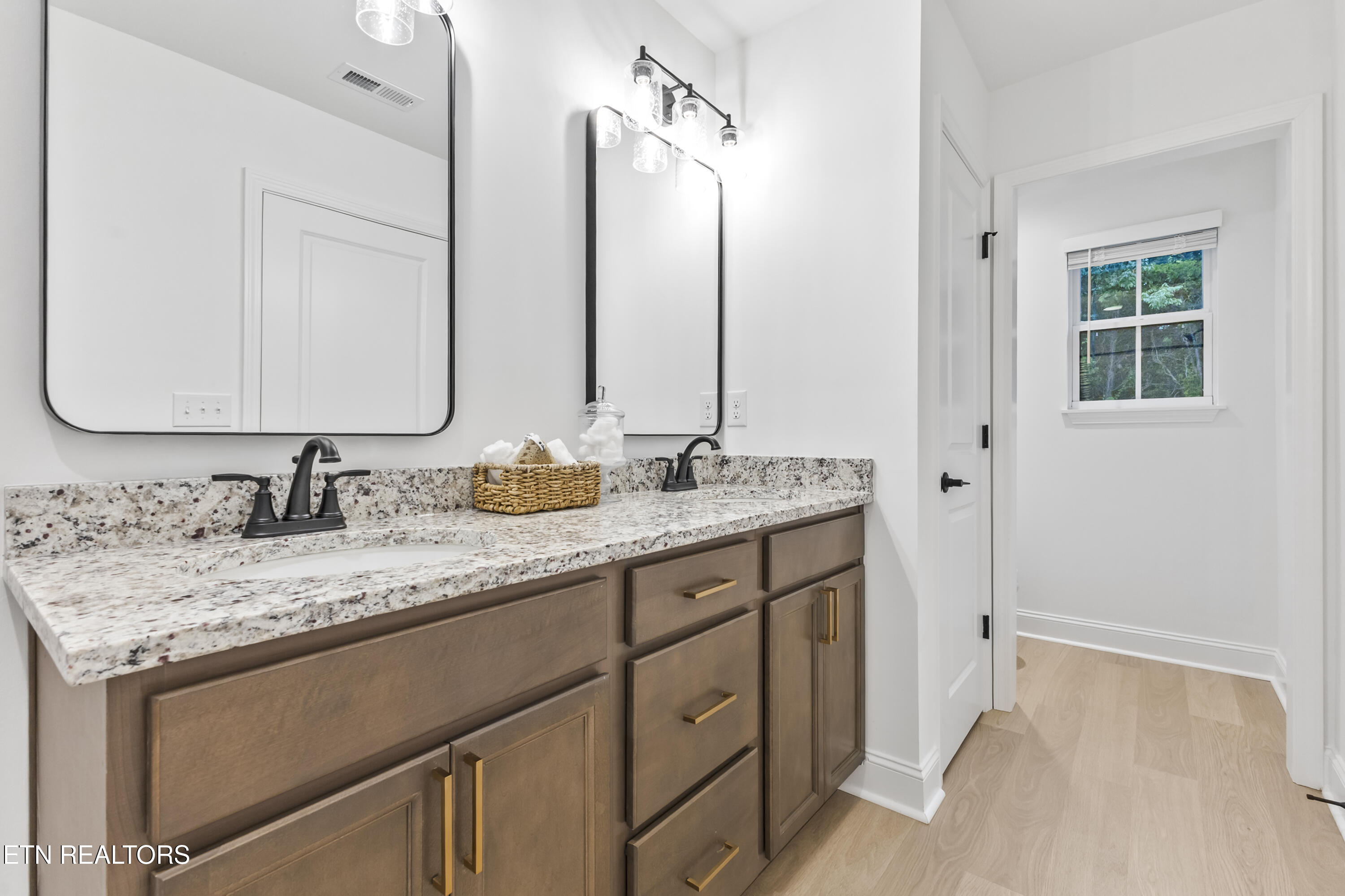 8849 Chapman Trace Way Knoxville TN 37920