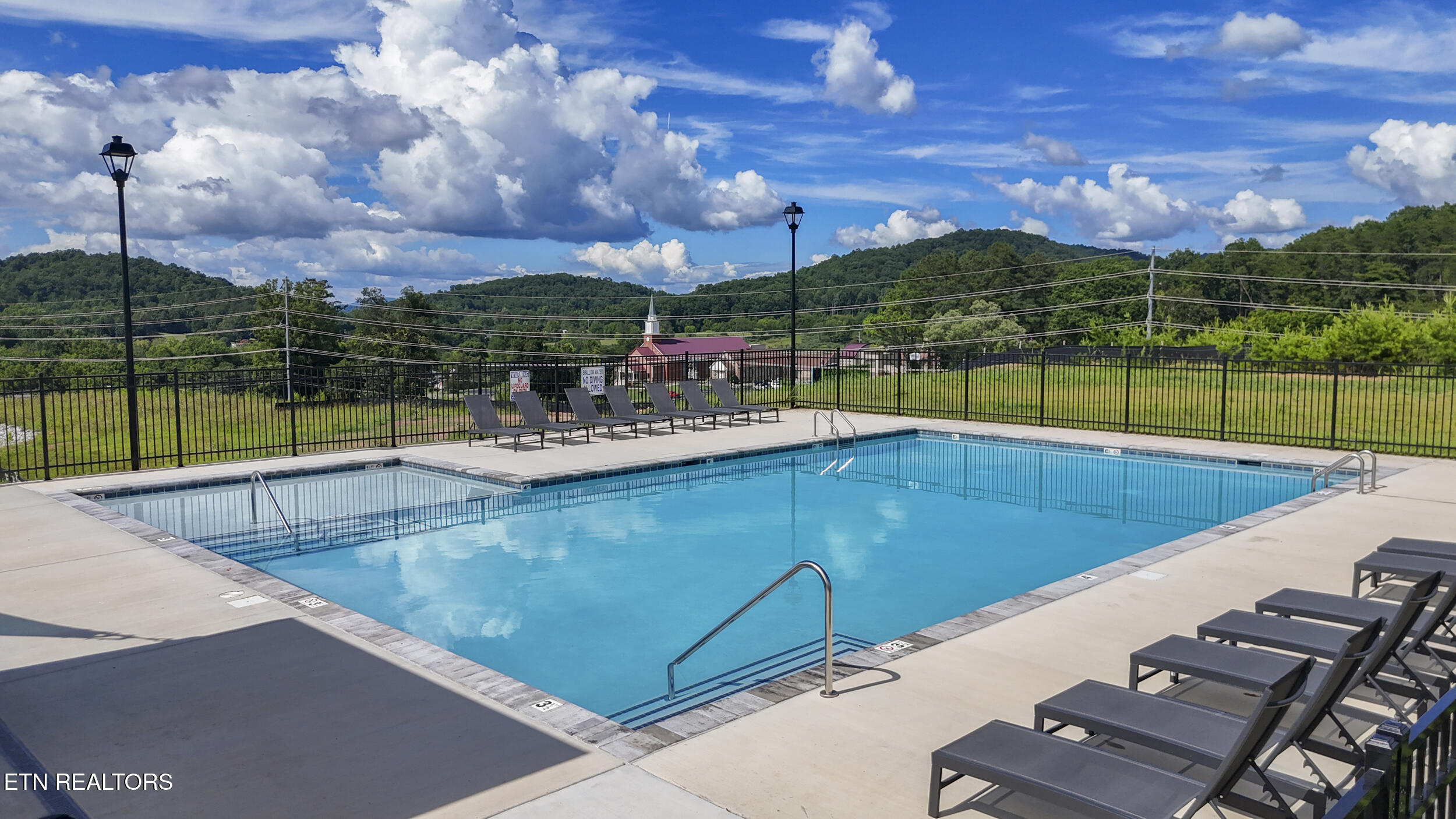 8849 Chapman Trace Way Knoxville TN 37920