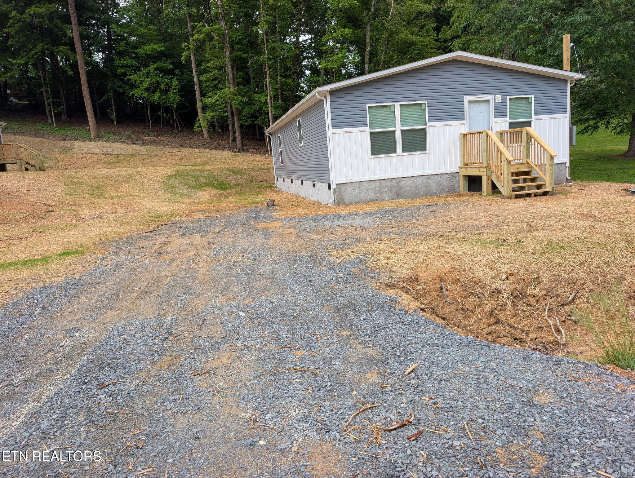 307 Molyneux Street Rockwood TN 37854