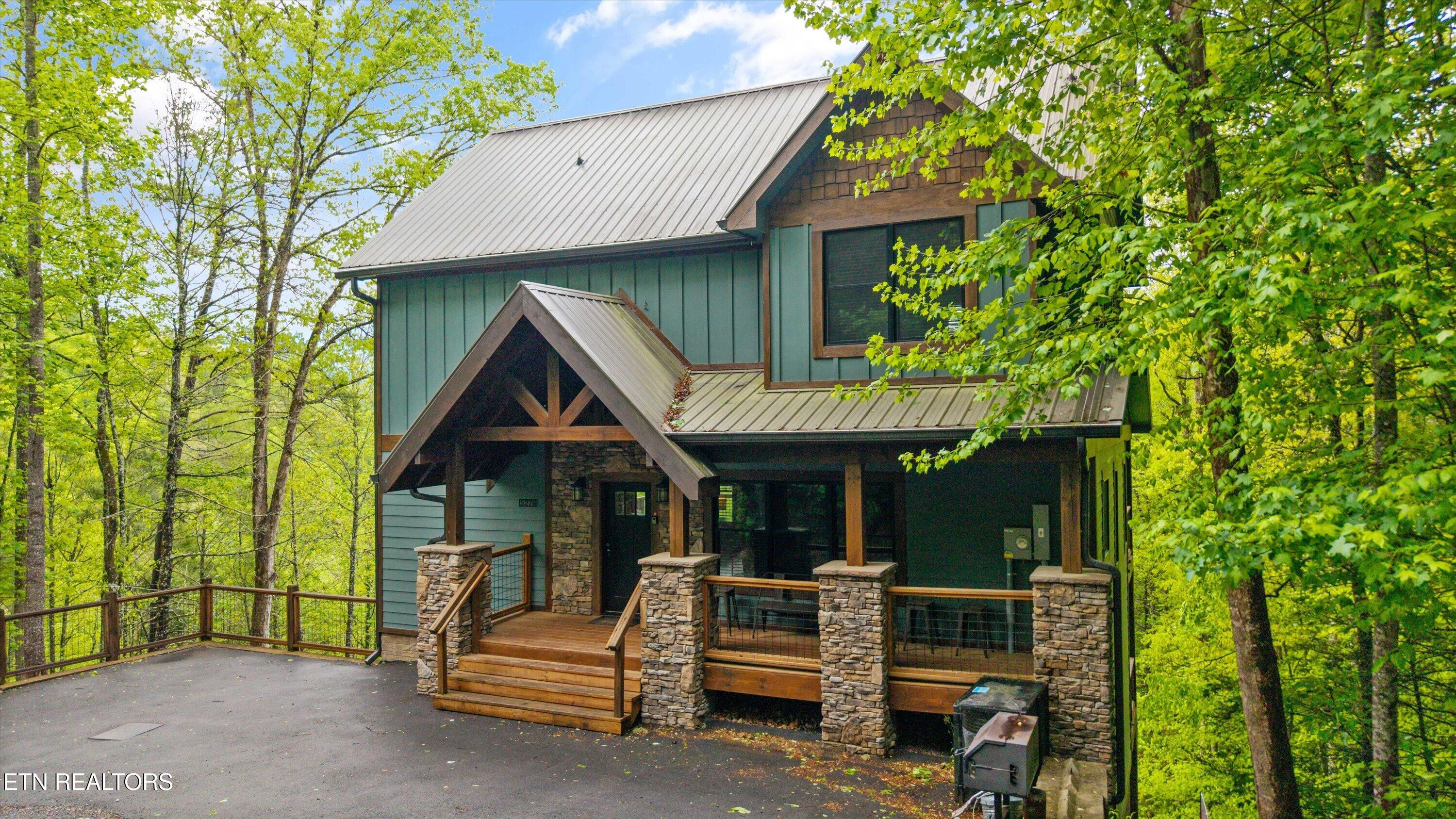5276 Riversong Way Sevierville TN 37876