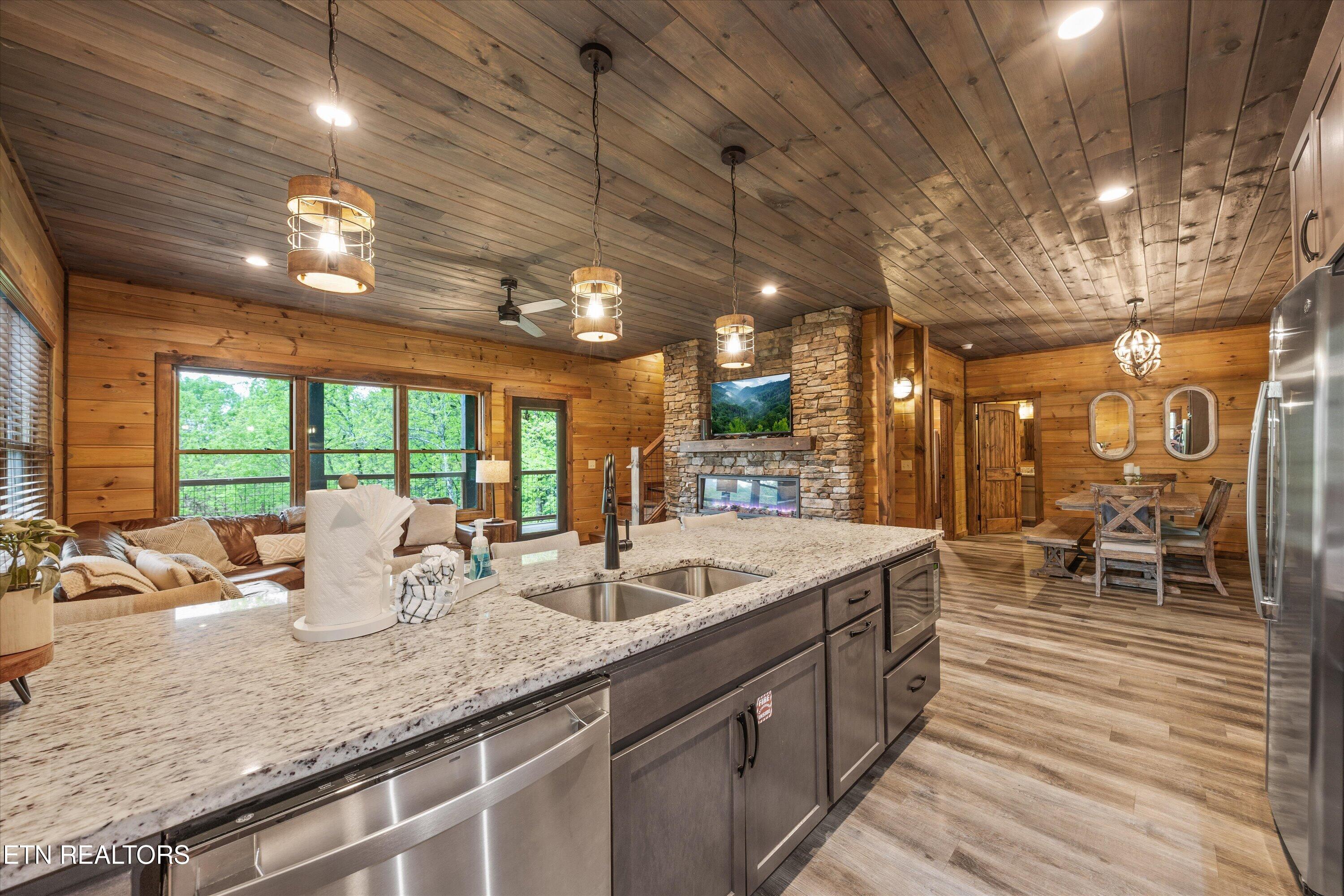 5276 Riversong Way Sevierville TN 37876