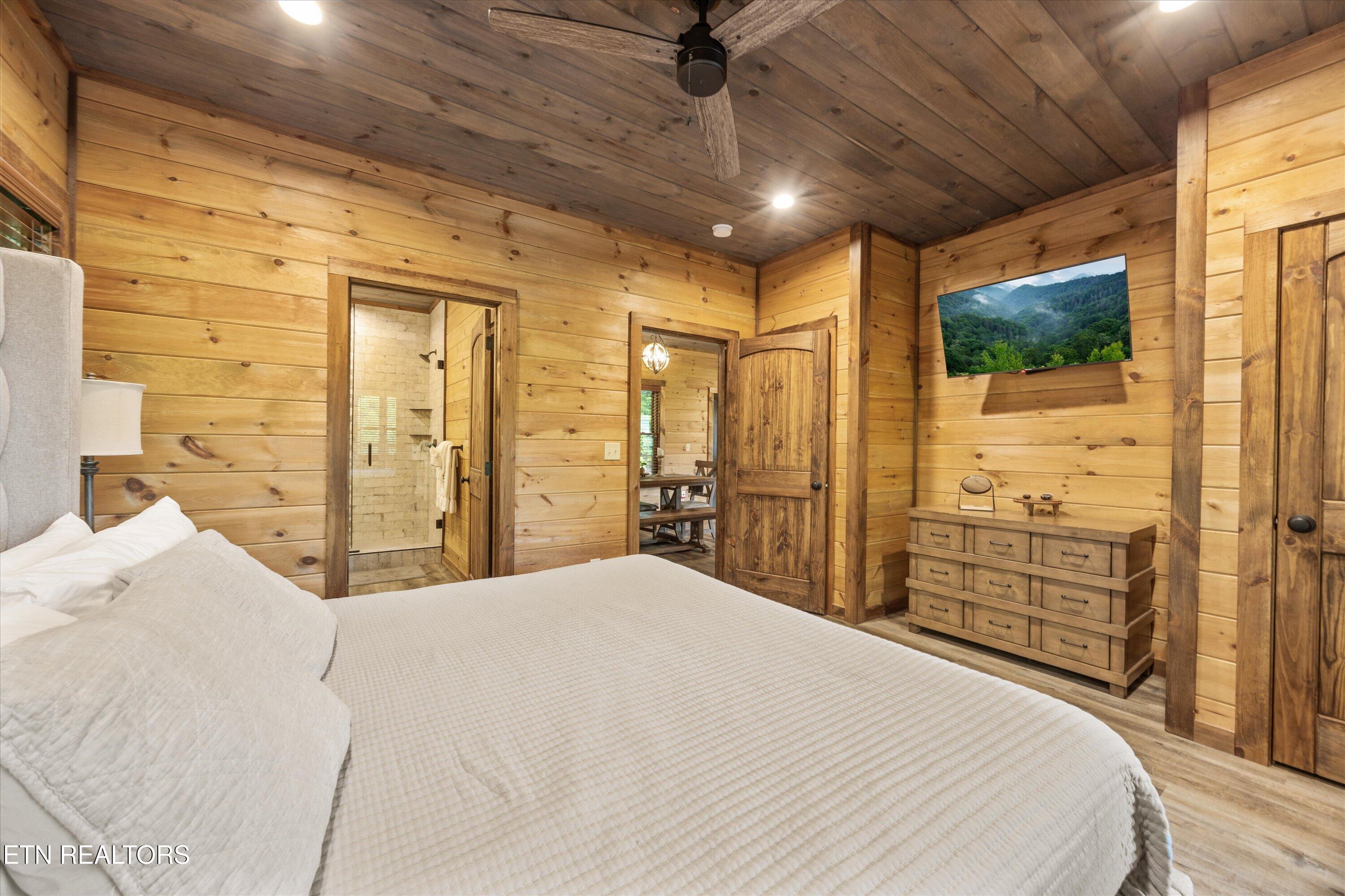 5276 Riversong Way Sevierville TN 37876