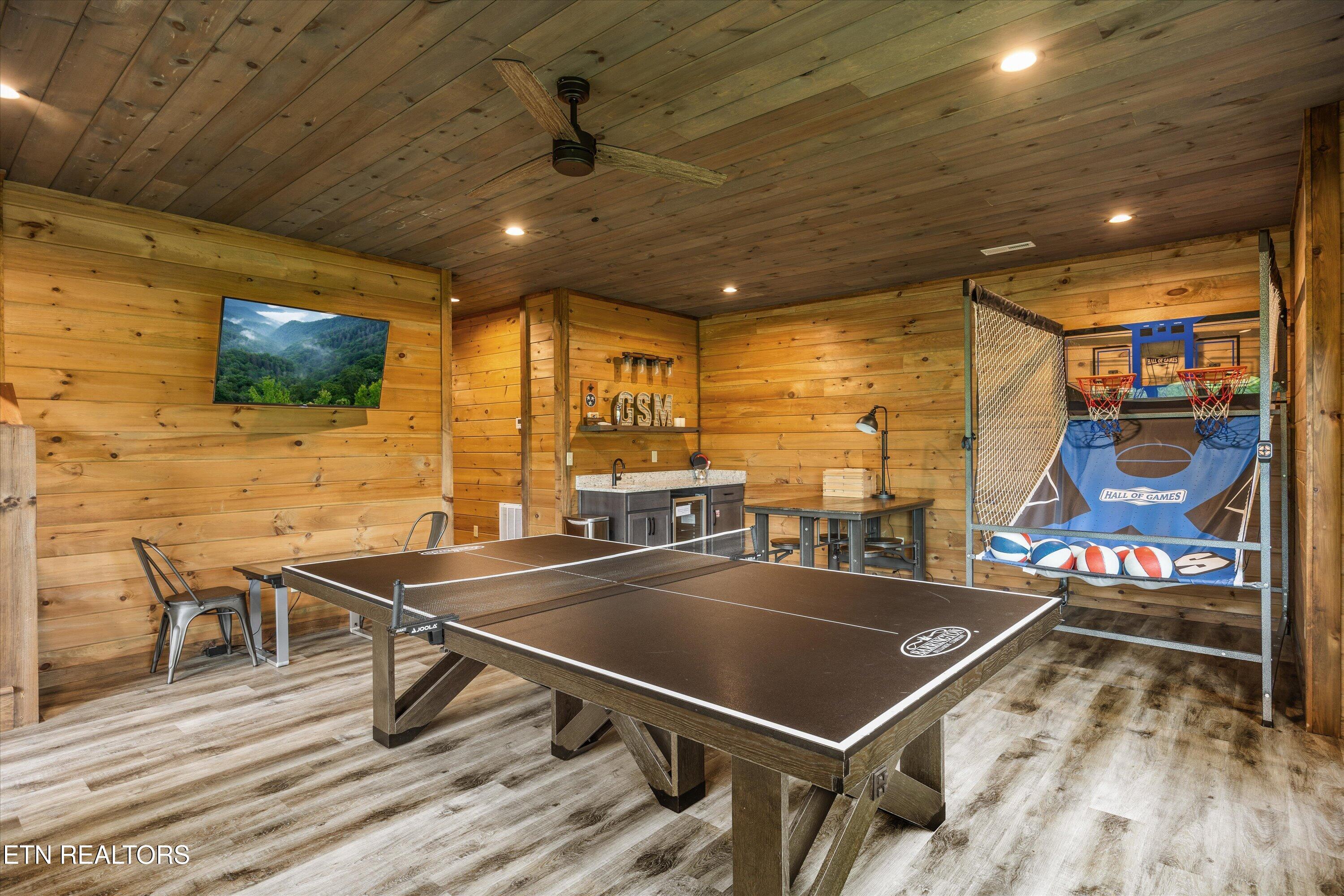 5276 Riversong Way Sevierville TN 37876