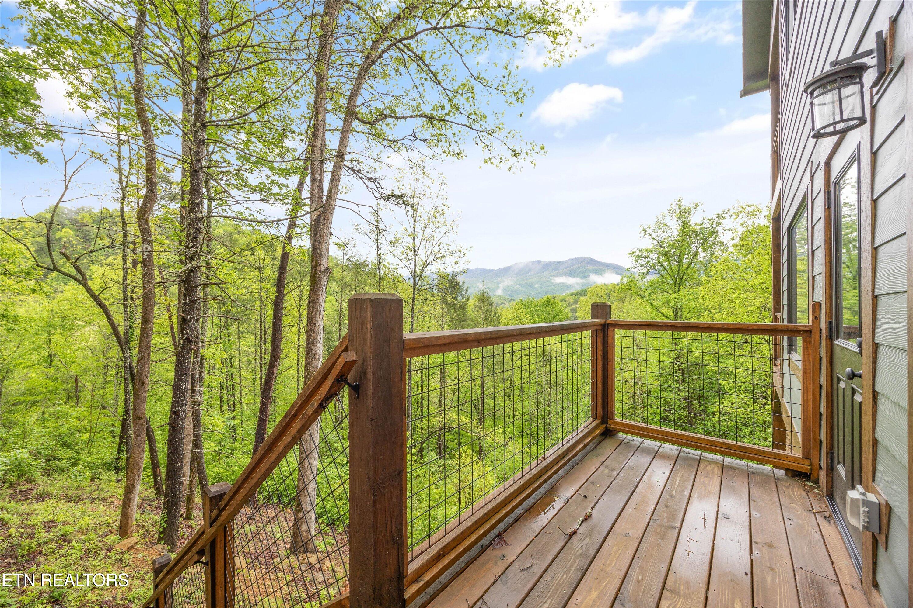 5276 Riversong Way Sevierville TN 37876