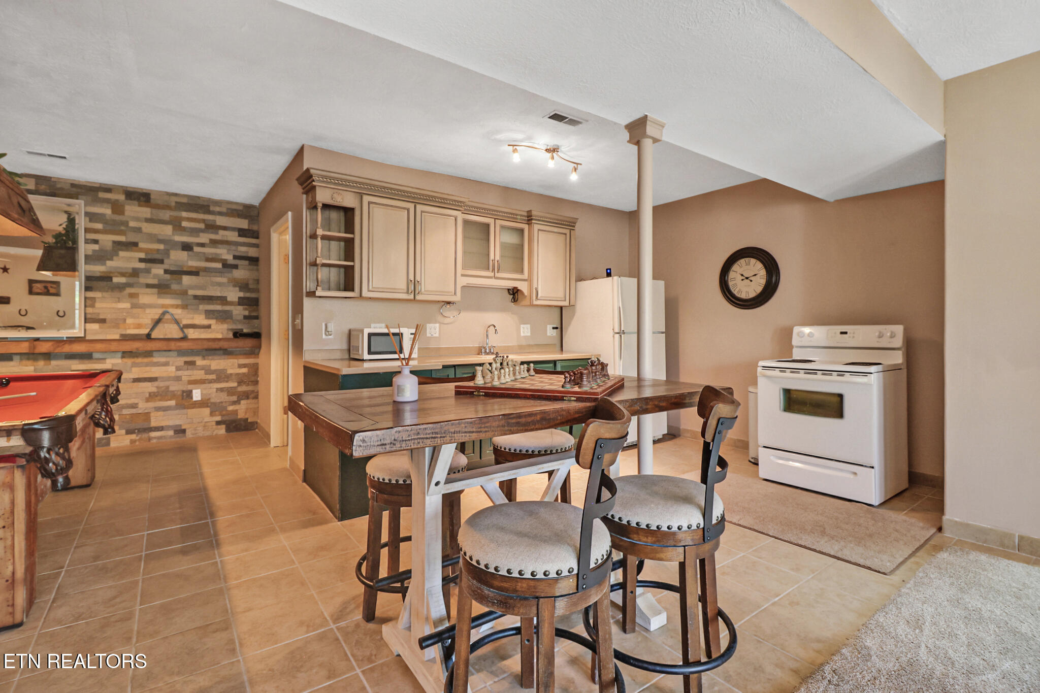 108 Grace Lane Crossville TN 38555