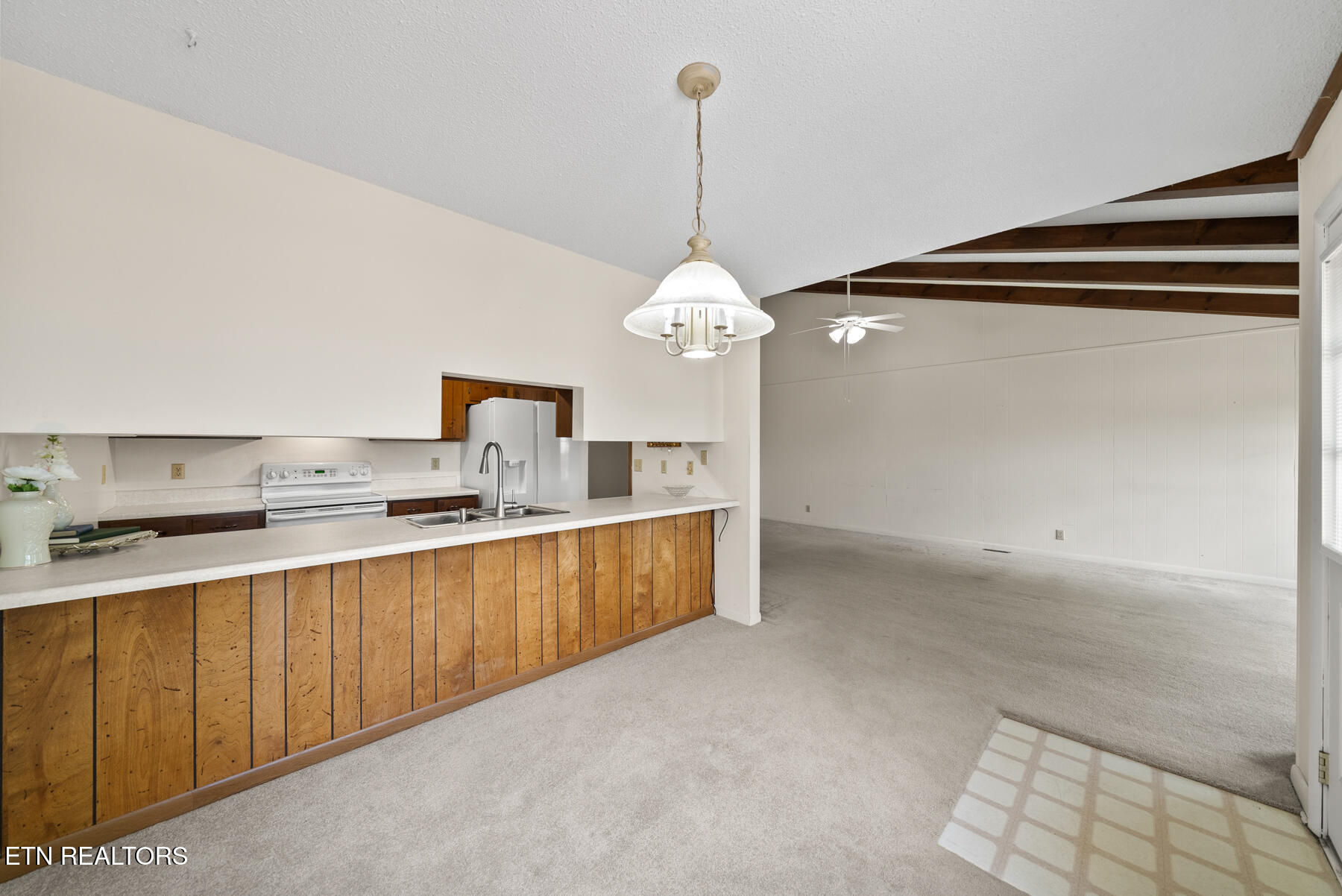 2 Woodland Court Crossville TN 38558