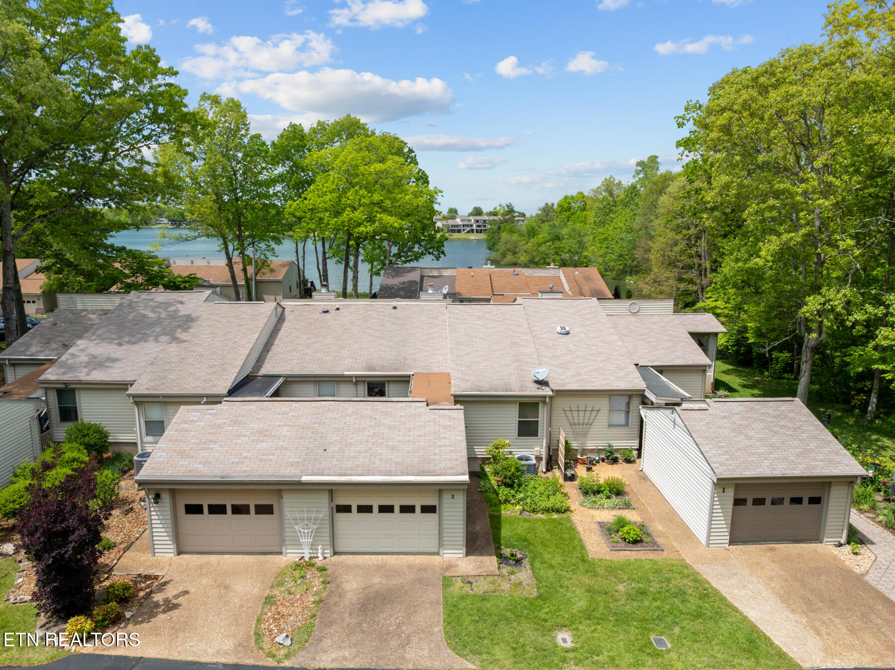 2 Woodland Court Crossville TN 38558