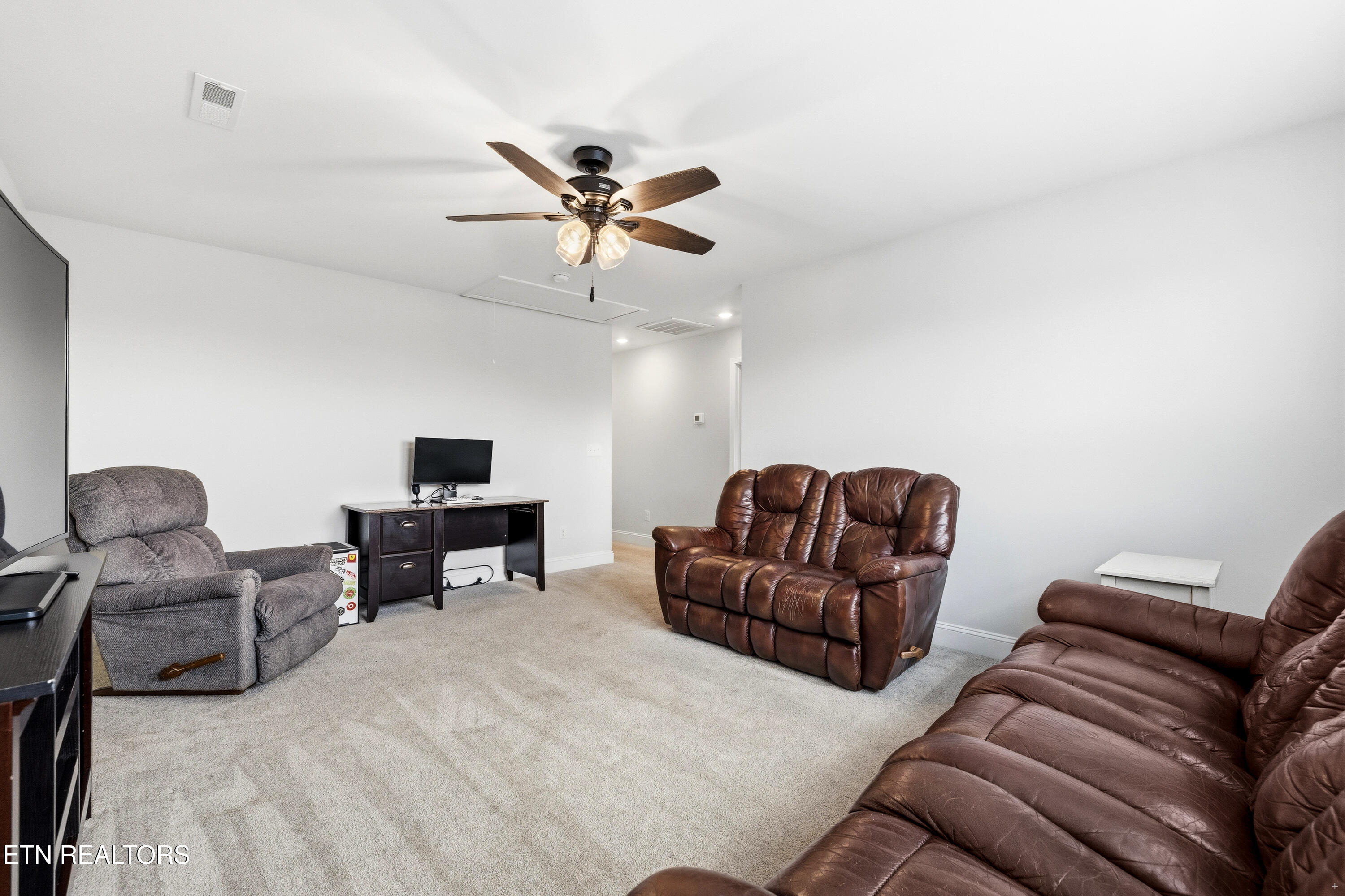 498 Sugar Maple Trail Lenoir City TN 37771