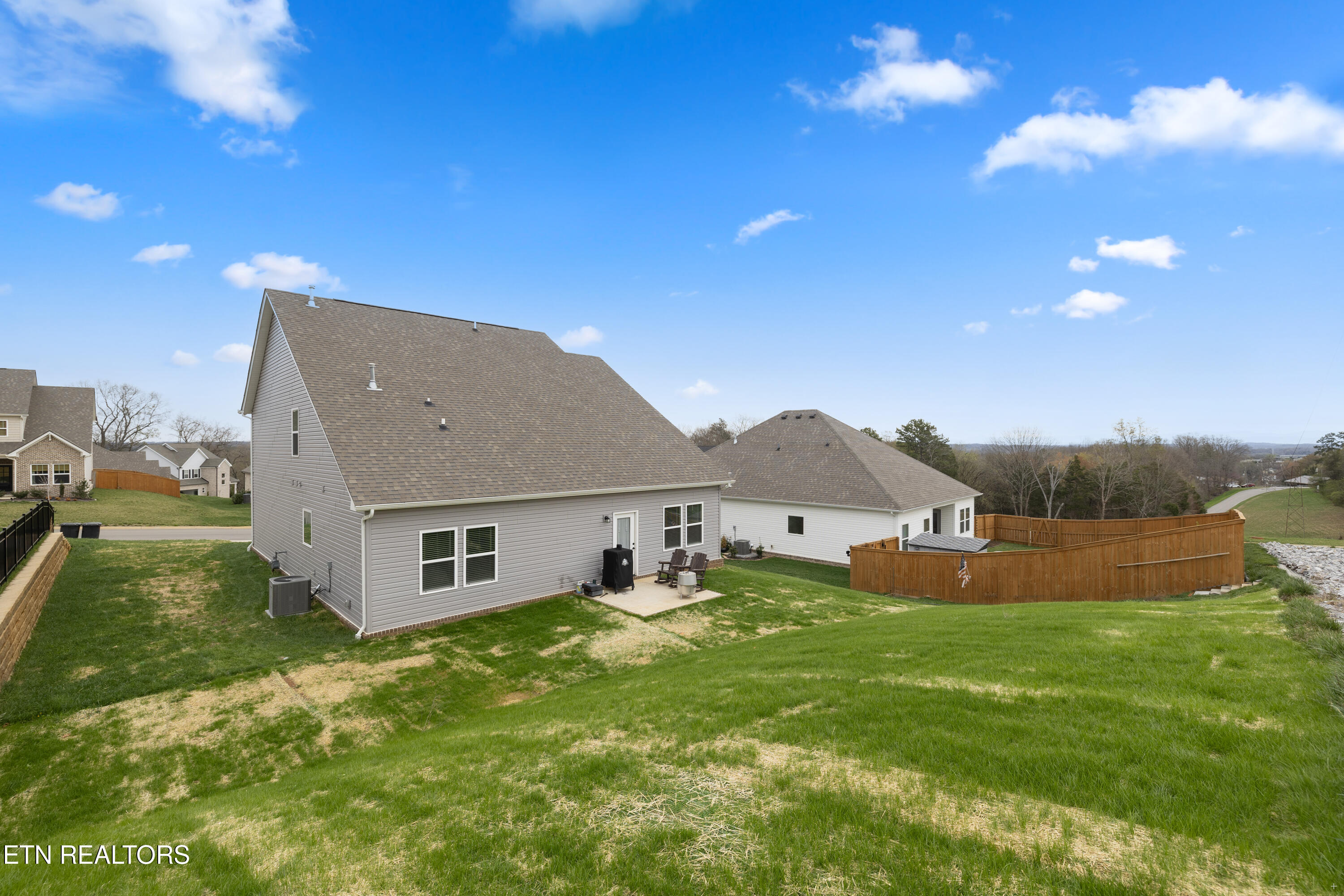 498 Sugar Maple Trail Lenoir City TN 37771