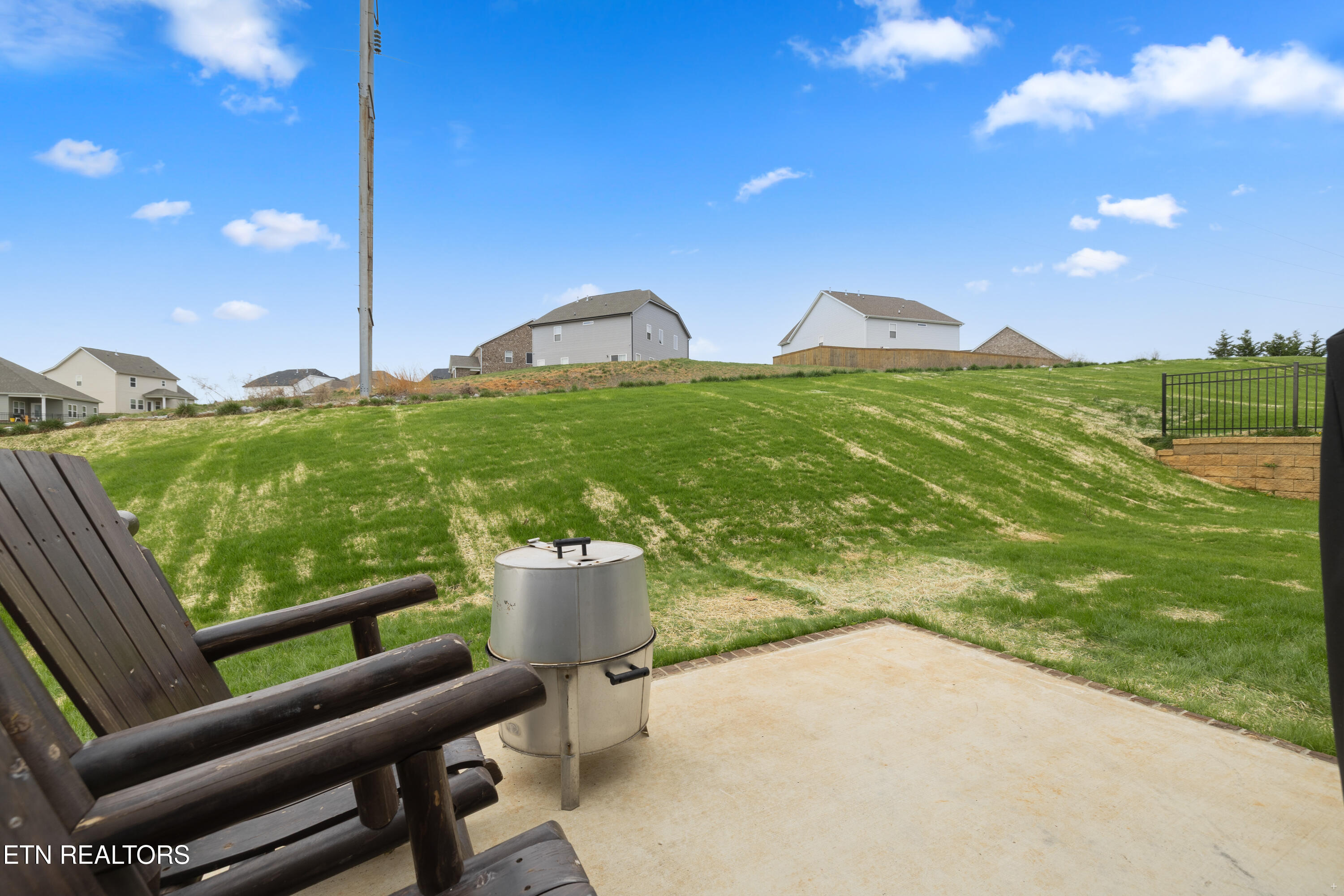 498 Sugar Maple Trail Lenoir City TN 37771
