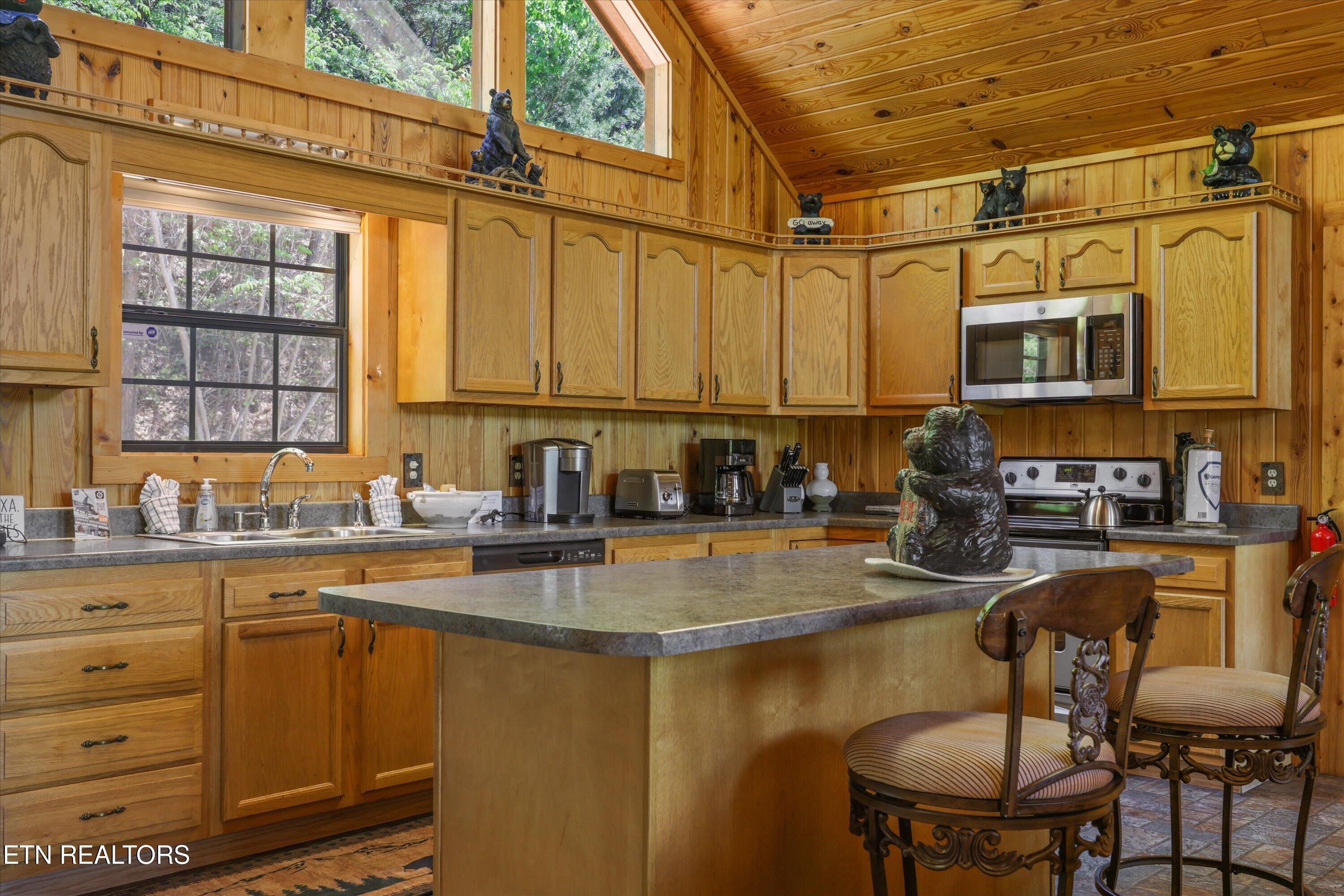 1916 Buds Ridge Way Sevierville TN 37862