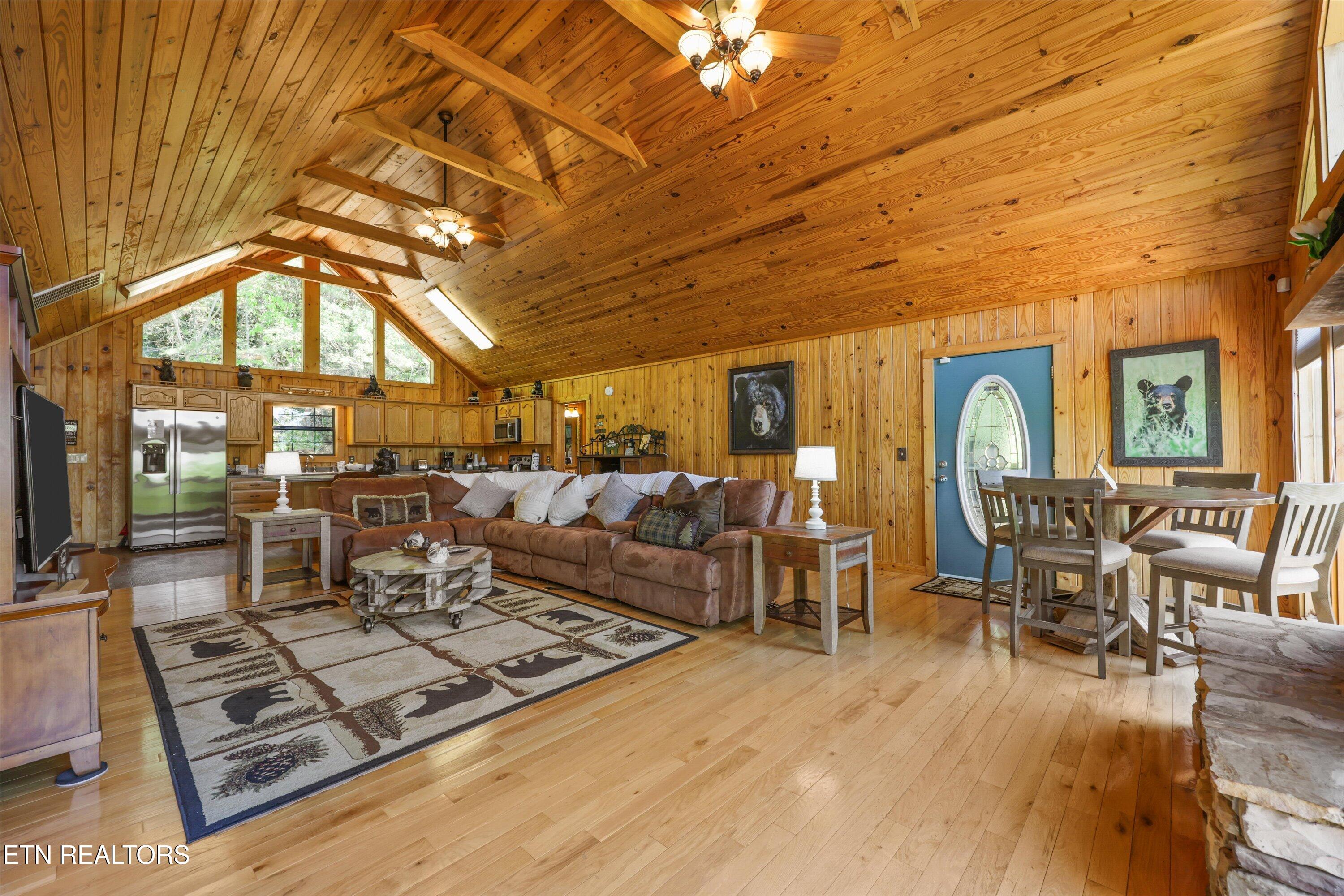 1916 Buds Ridge Way Sevierville TN 37862