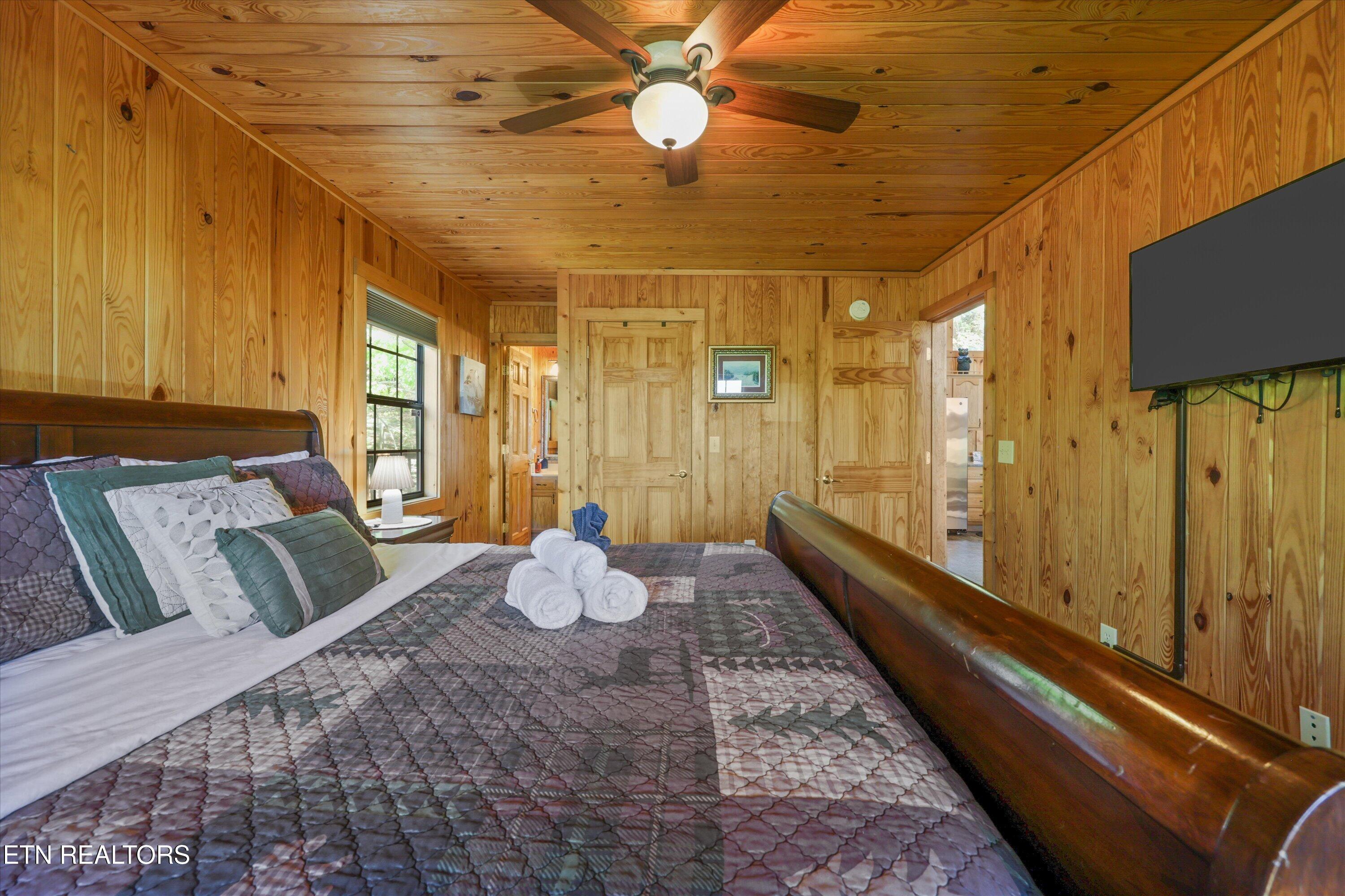 1916 Buds Ridge Way Sevierville TN 37862
