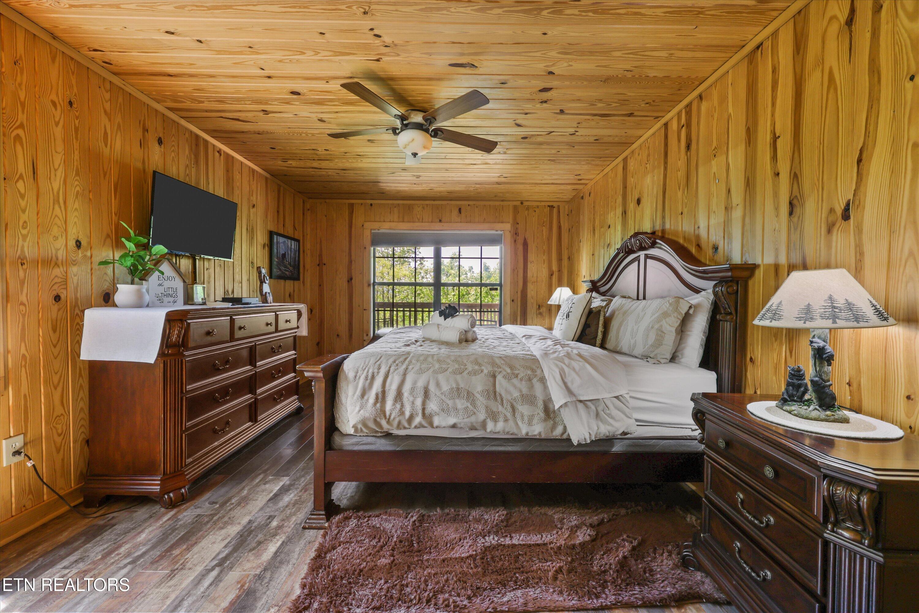 1916 Buds Ridge Way Sevierville TN 37862
