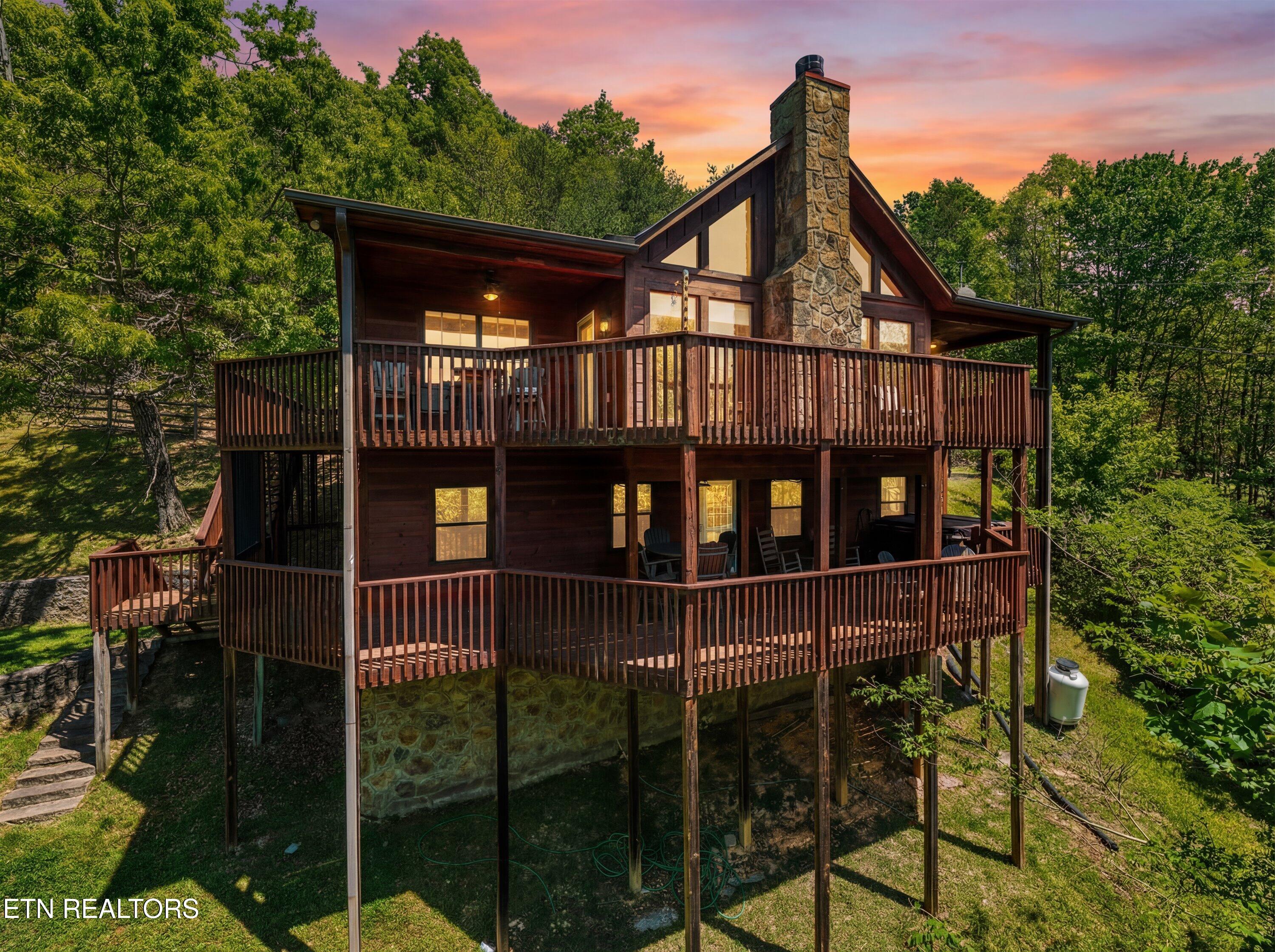 1916 Buds Ridge Way Sevierville TN 37862