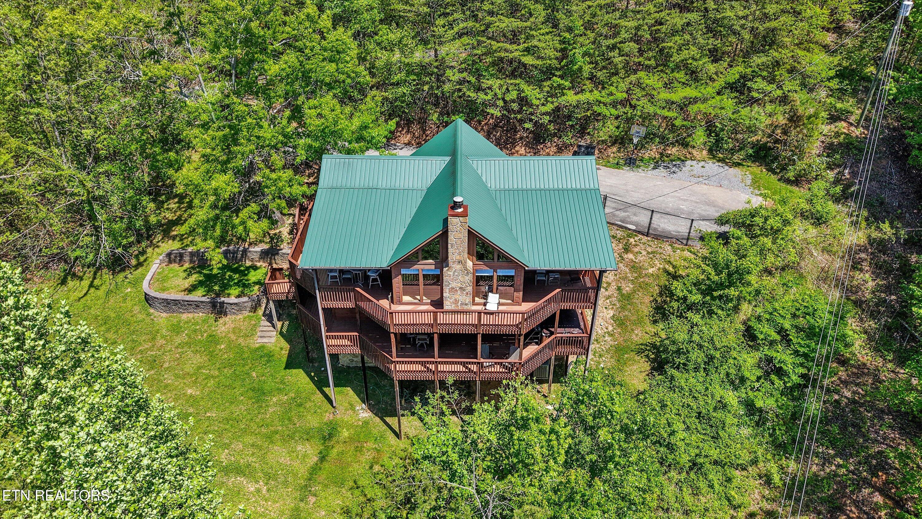 1916 Buds Ridge Way Sevierville TN 37862