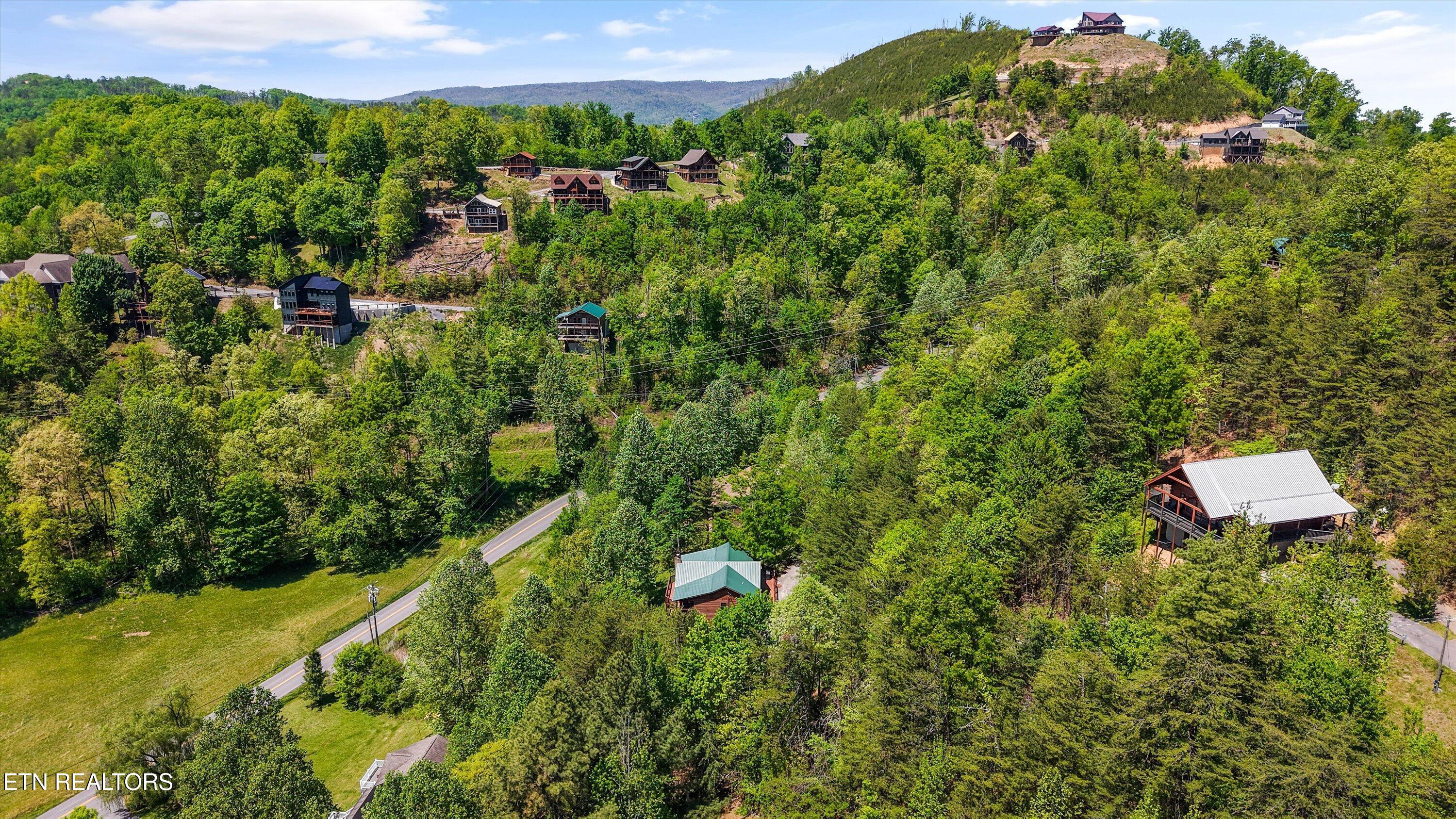 1916 Buds Ridge Way Sevierville TN 37862