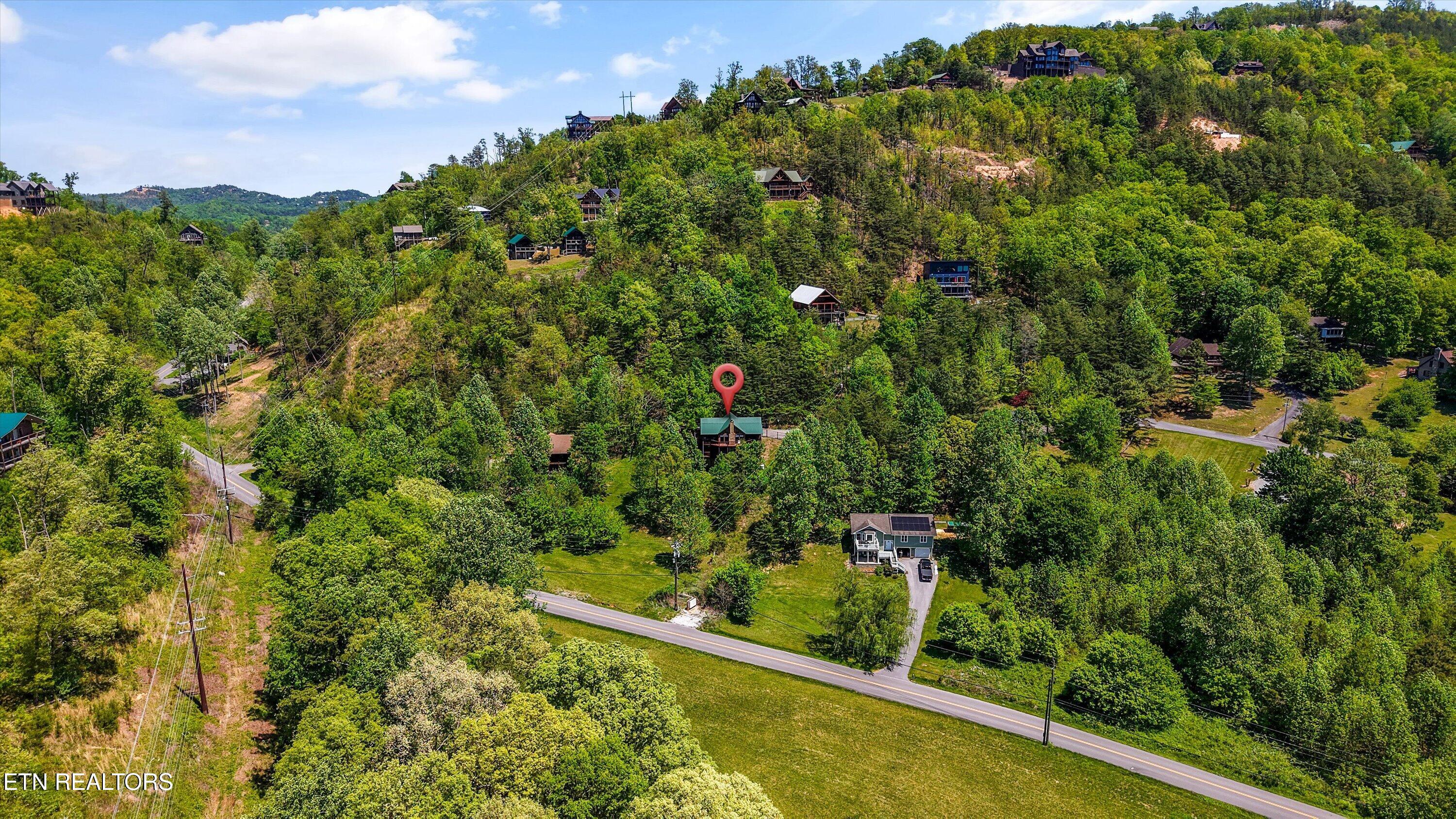 1916 Buds Ridge Way Sevierville TN 37862