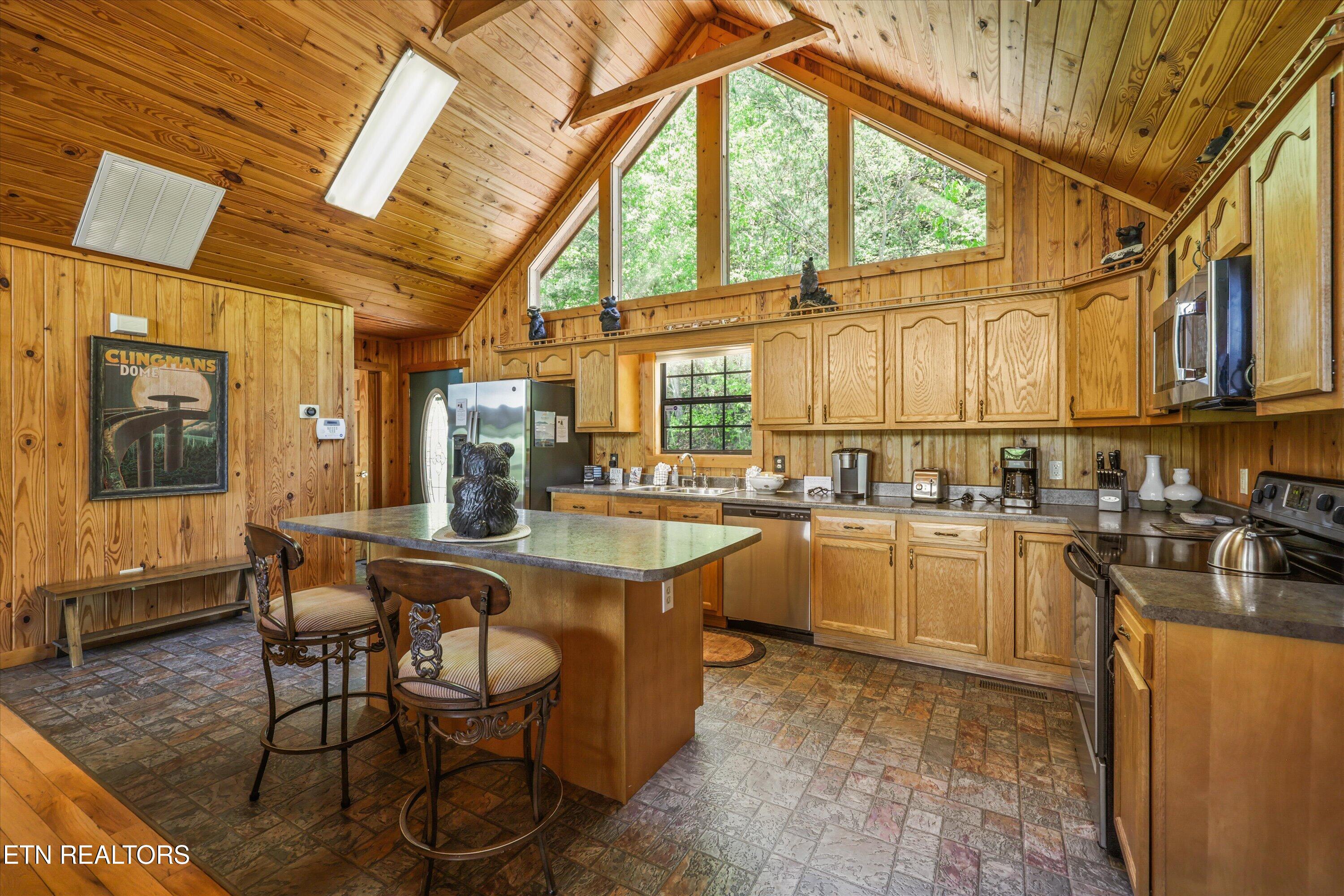 1916 Buds Ridge Way Sevierville TN 37862