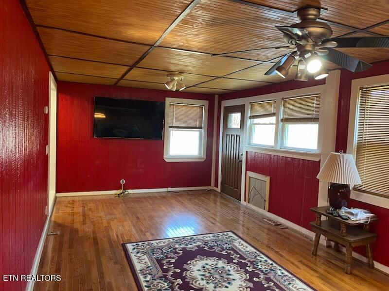 311 Willow Lane Rocky Top TN 37769
