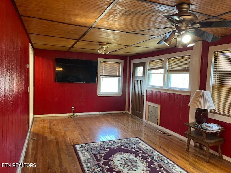 311 Willow Lane Rocky Top TN 37769