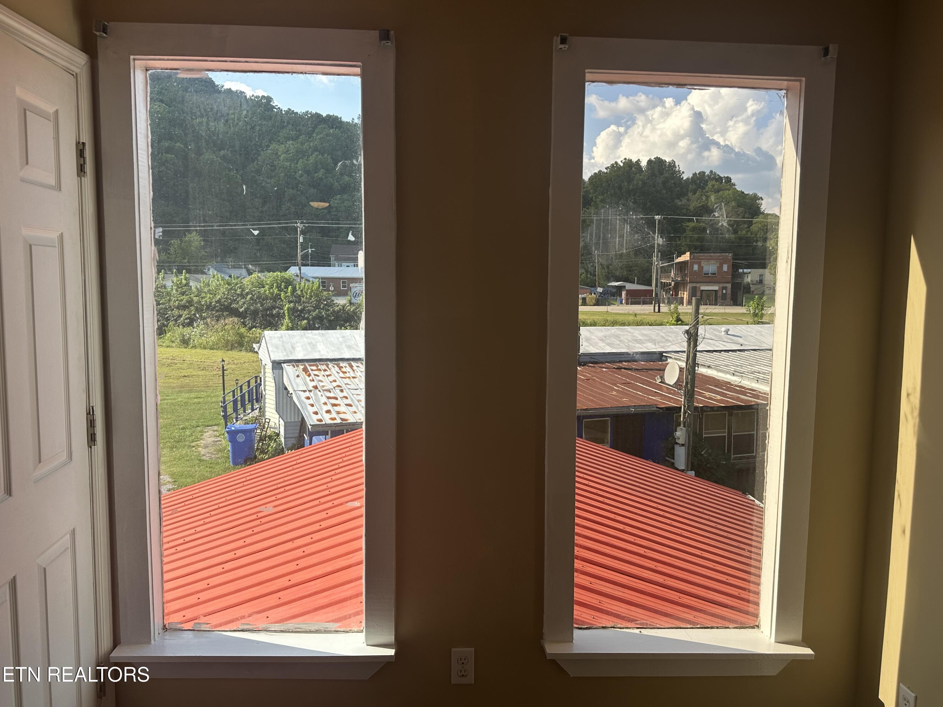 311 Willow Lane Rocky Top TN 37769