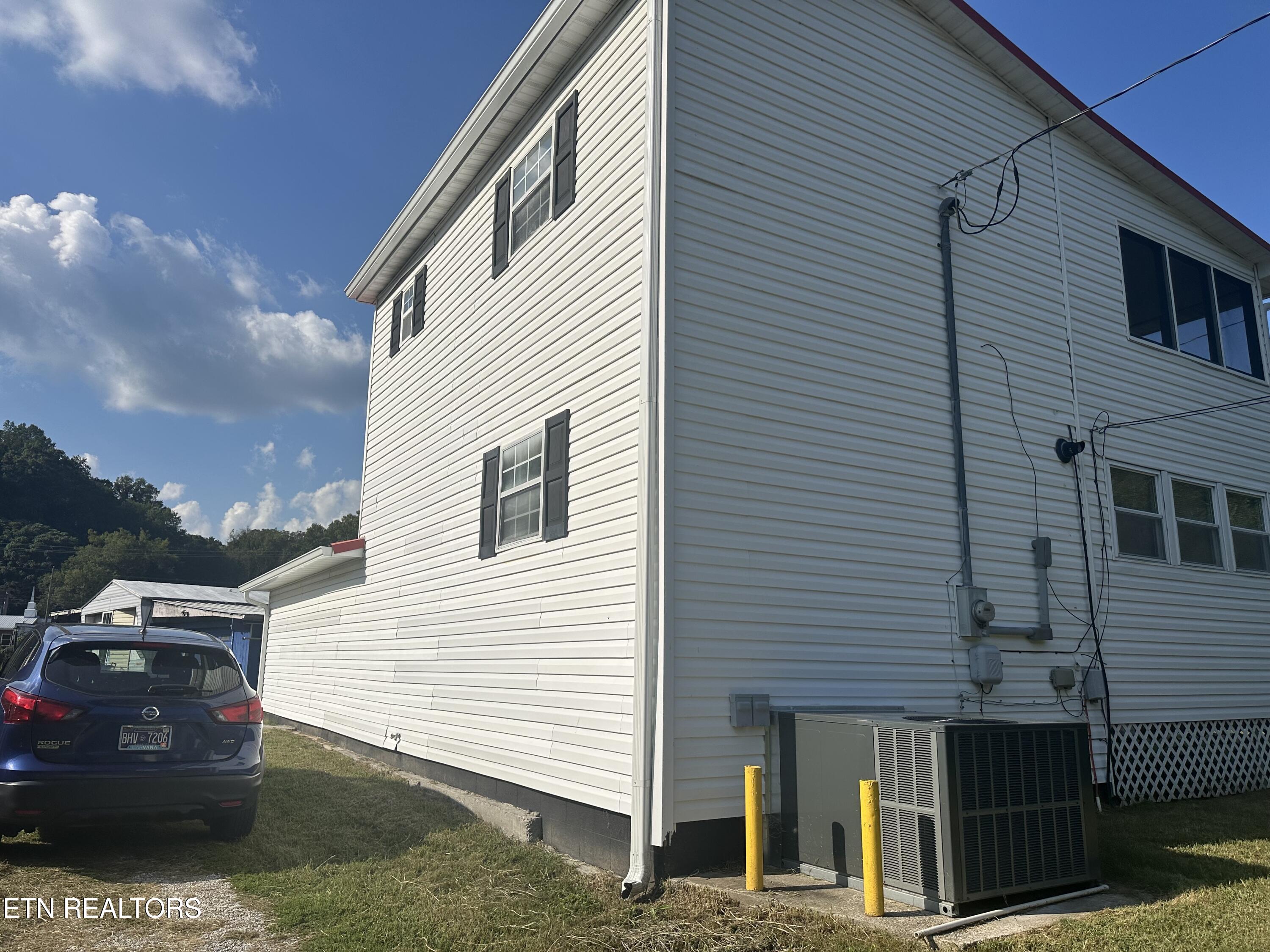 311 Willow Lane Rocky Top TN 37769
