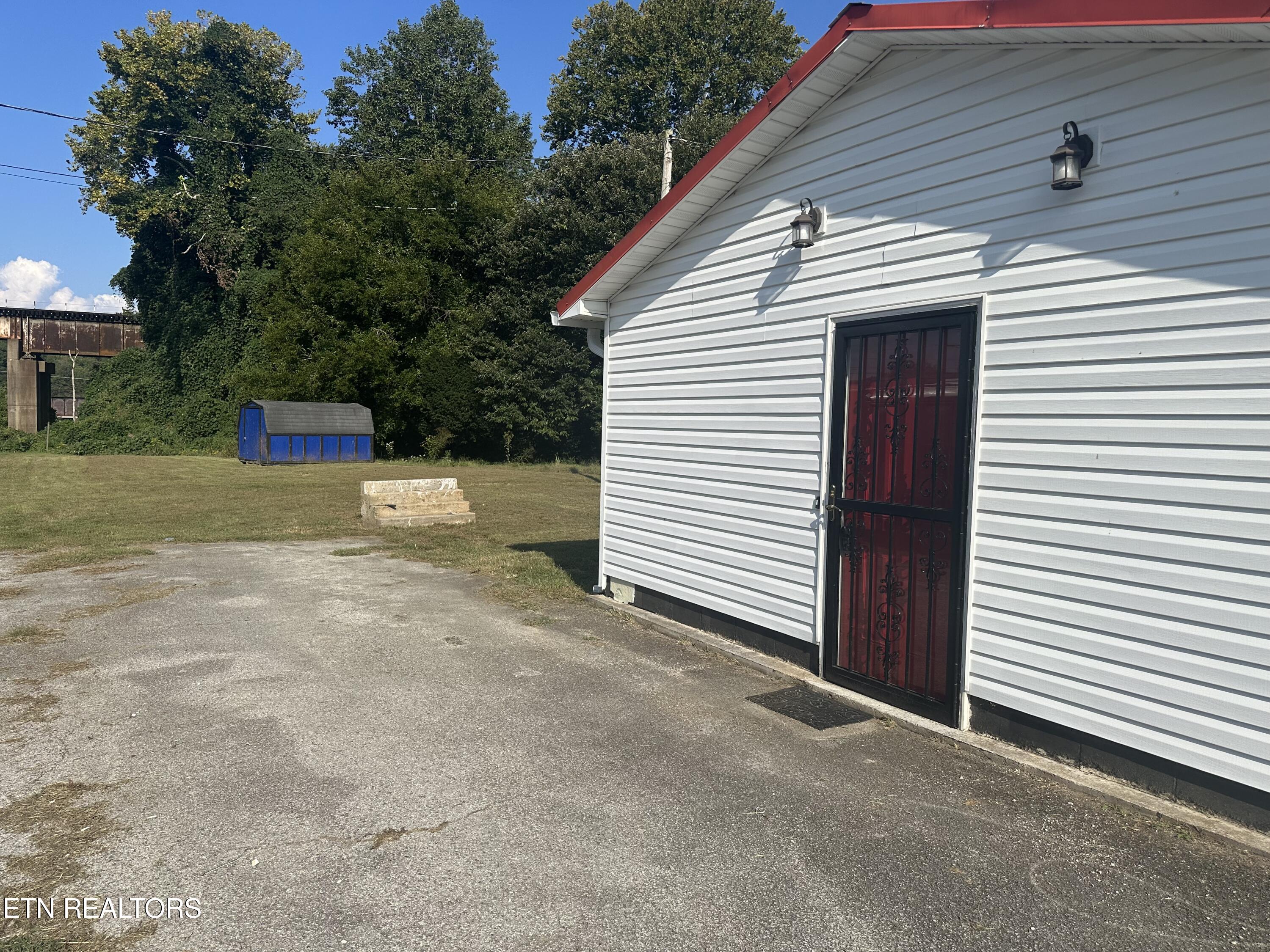 311 Willow Lane Rocky Top TN 37769