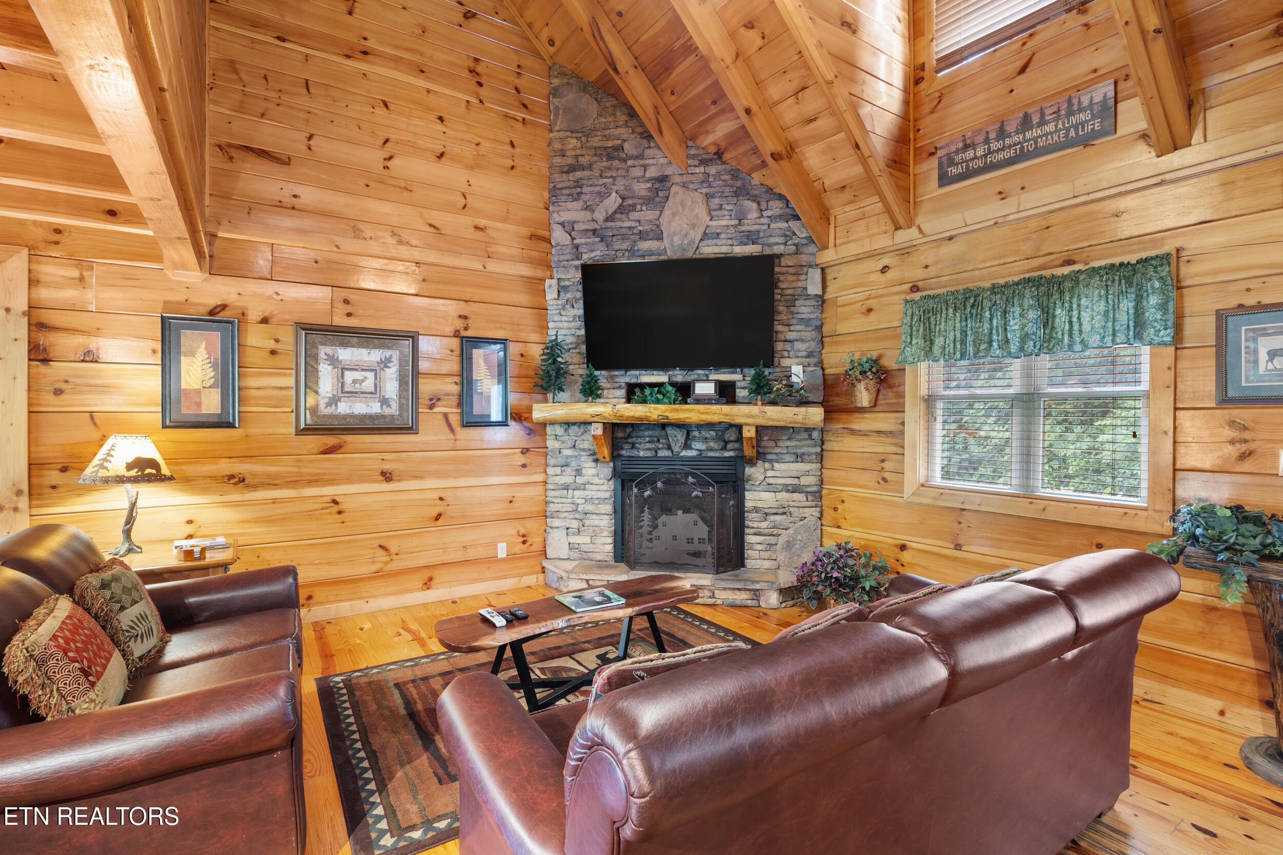 4420 Shangrila Way Sevierville TN 37876