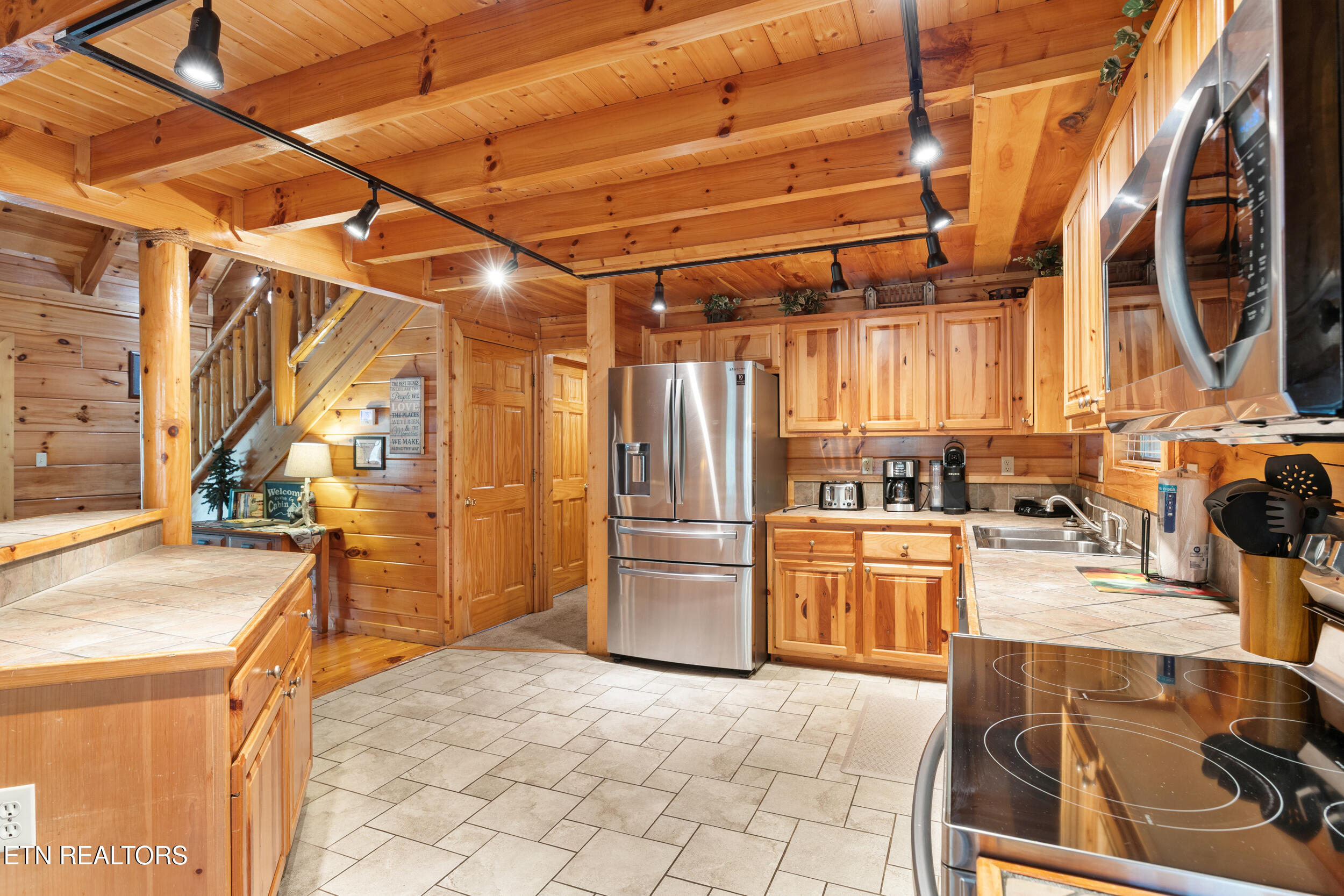 4420 Shangrila Way Sevierville TN 37876