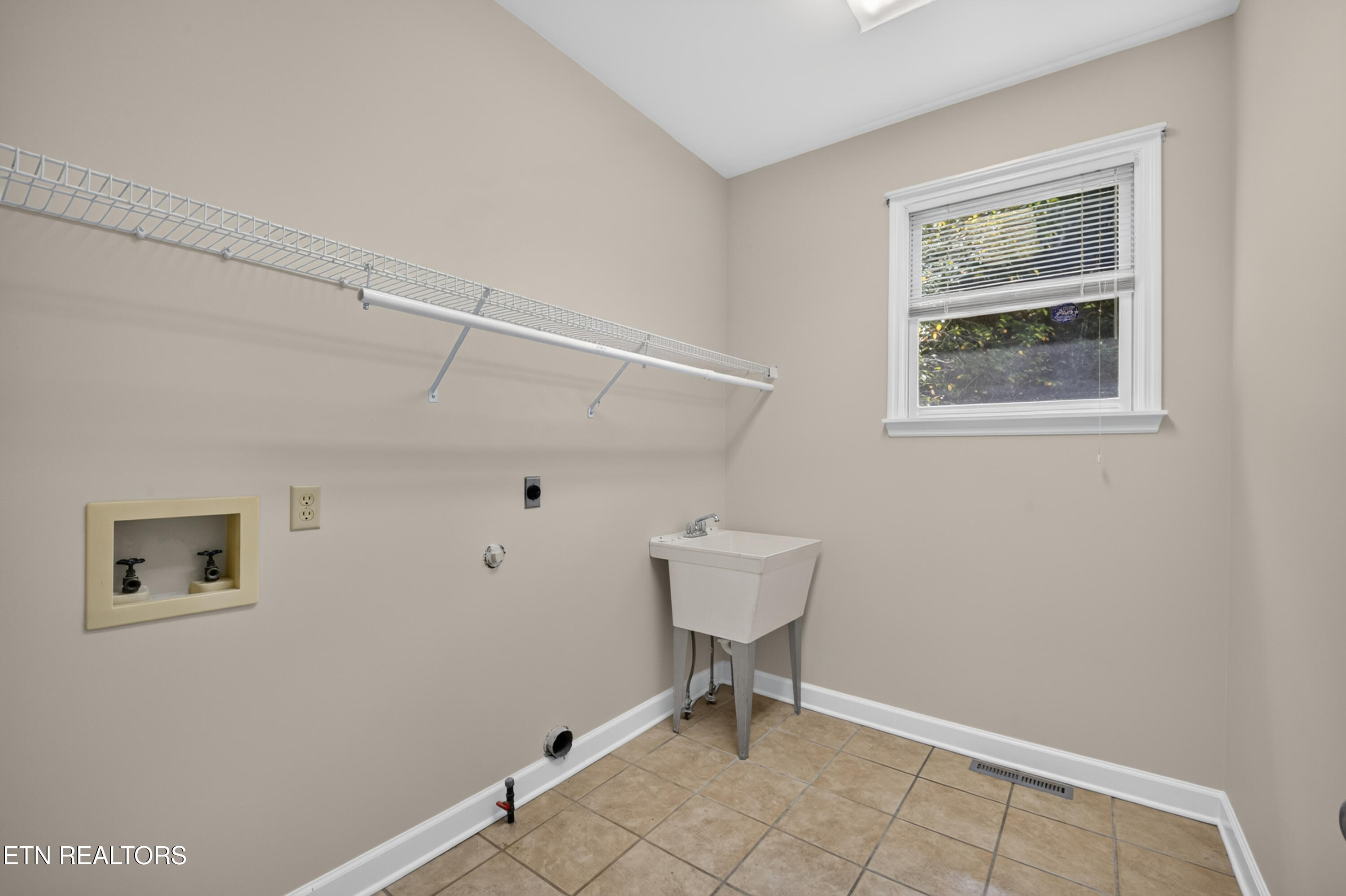 801 Hansmore Place Knoxville TN 37919
