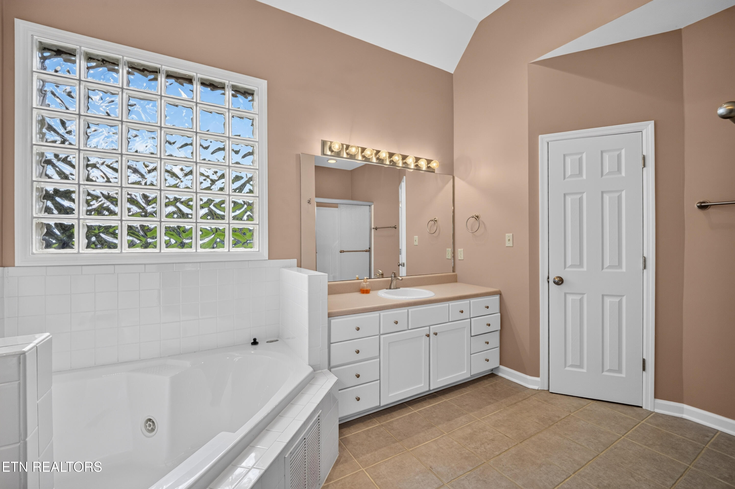801 Hansmore Place Knoxville TN 37919