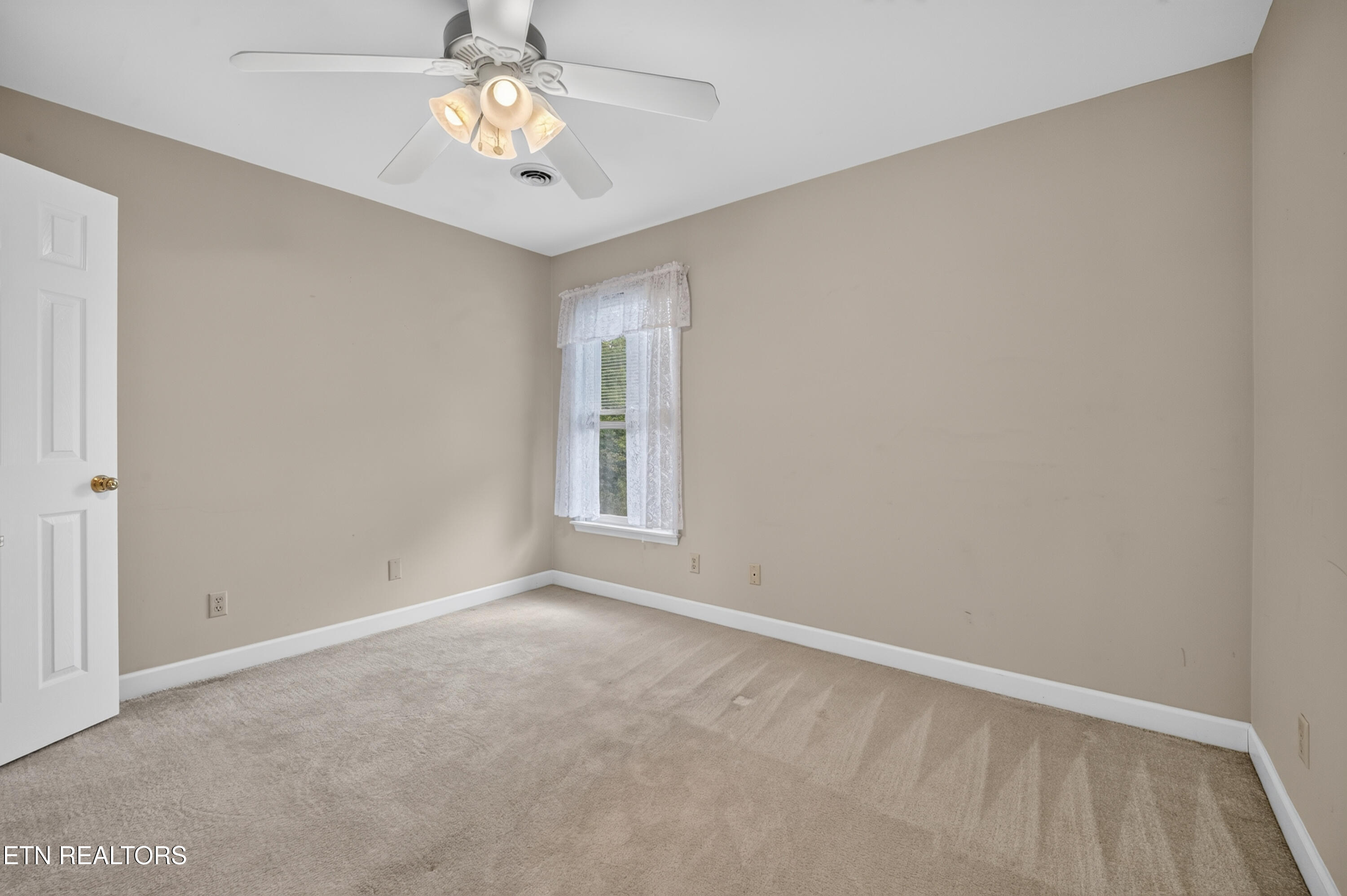 801 Hansmore Place Knoxville TN 37919
