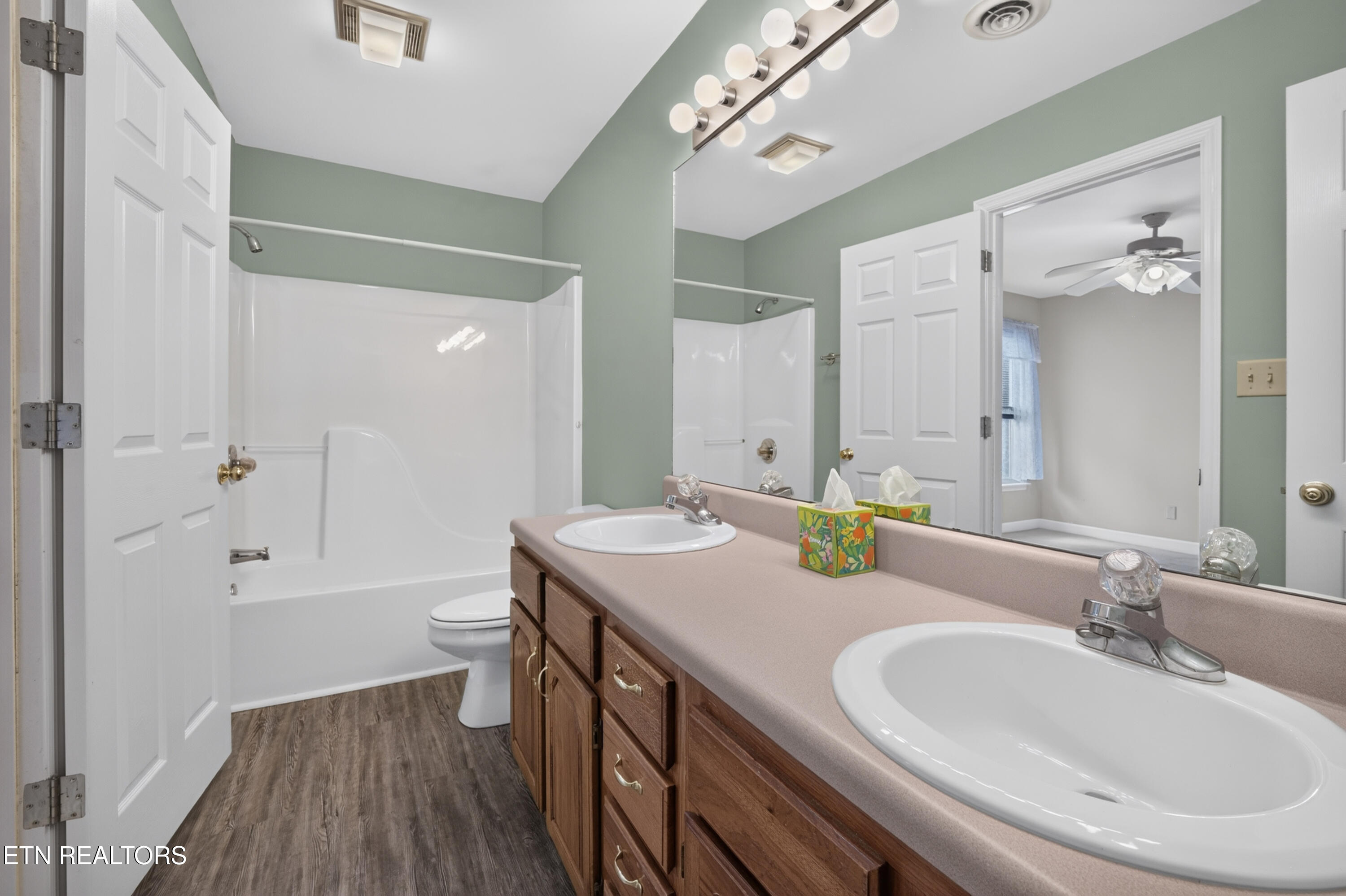801 Hansmore Place Knoxville TN 37919