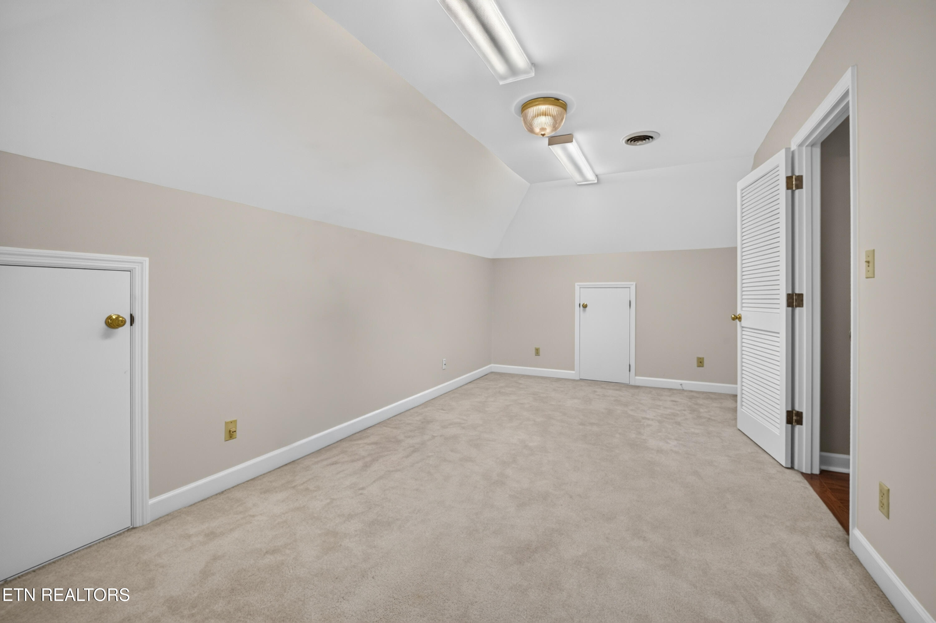 801 Hansmore Place Knoxville TN 37919