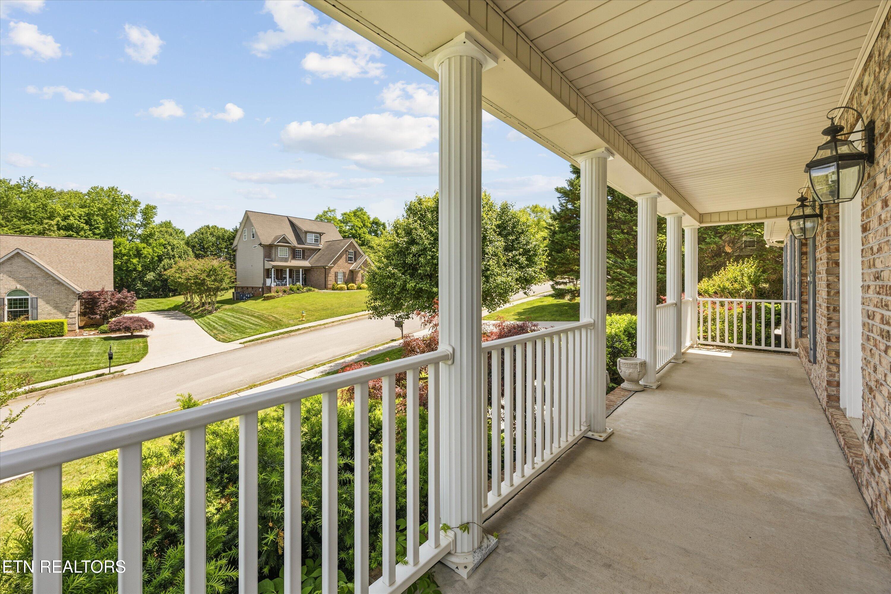 1117 Amber Glades Lane Knoxville TN 37922
