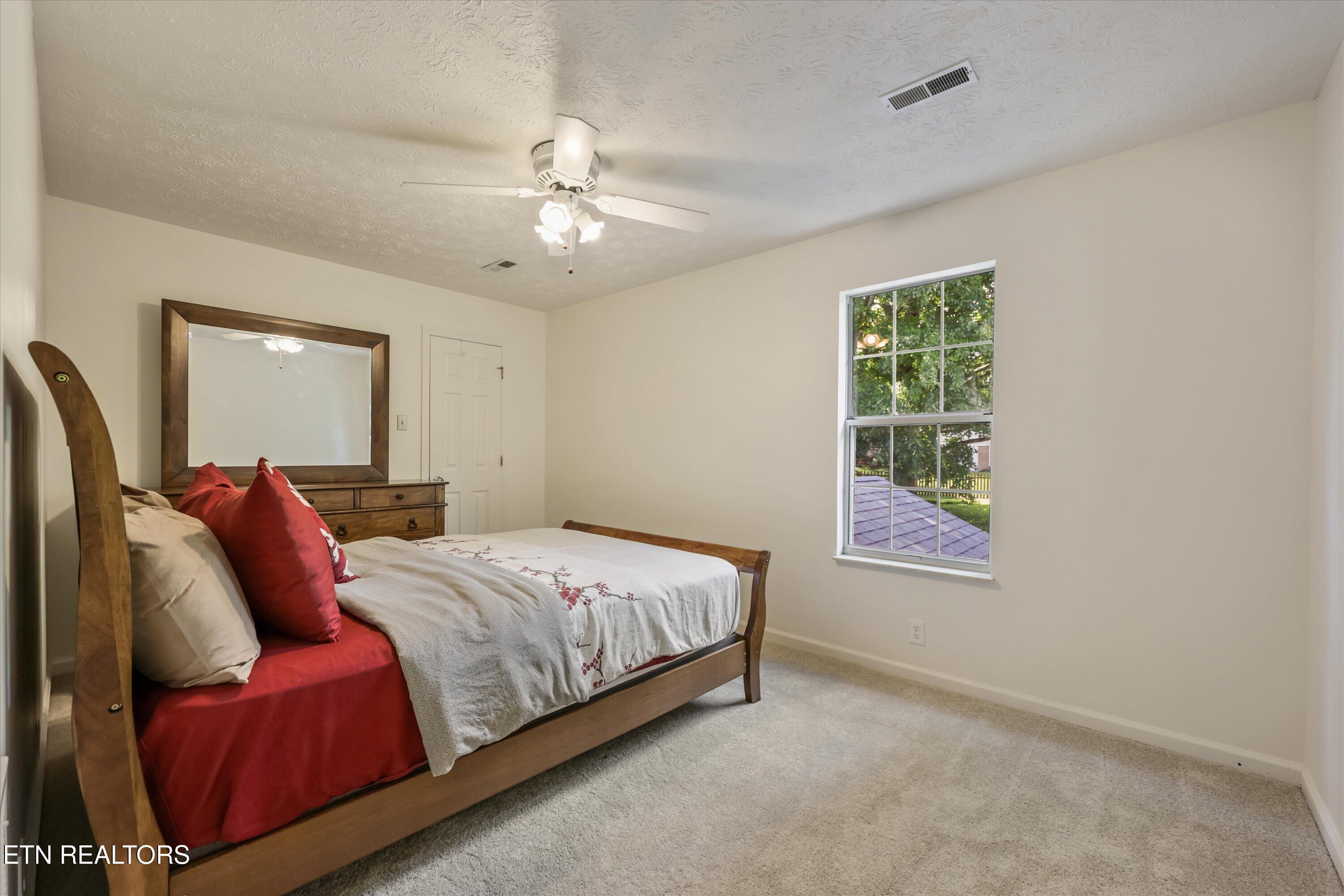 11033 Center Cross Drive Knoxville TN 37934